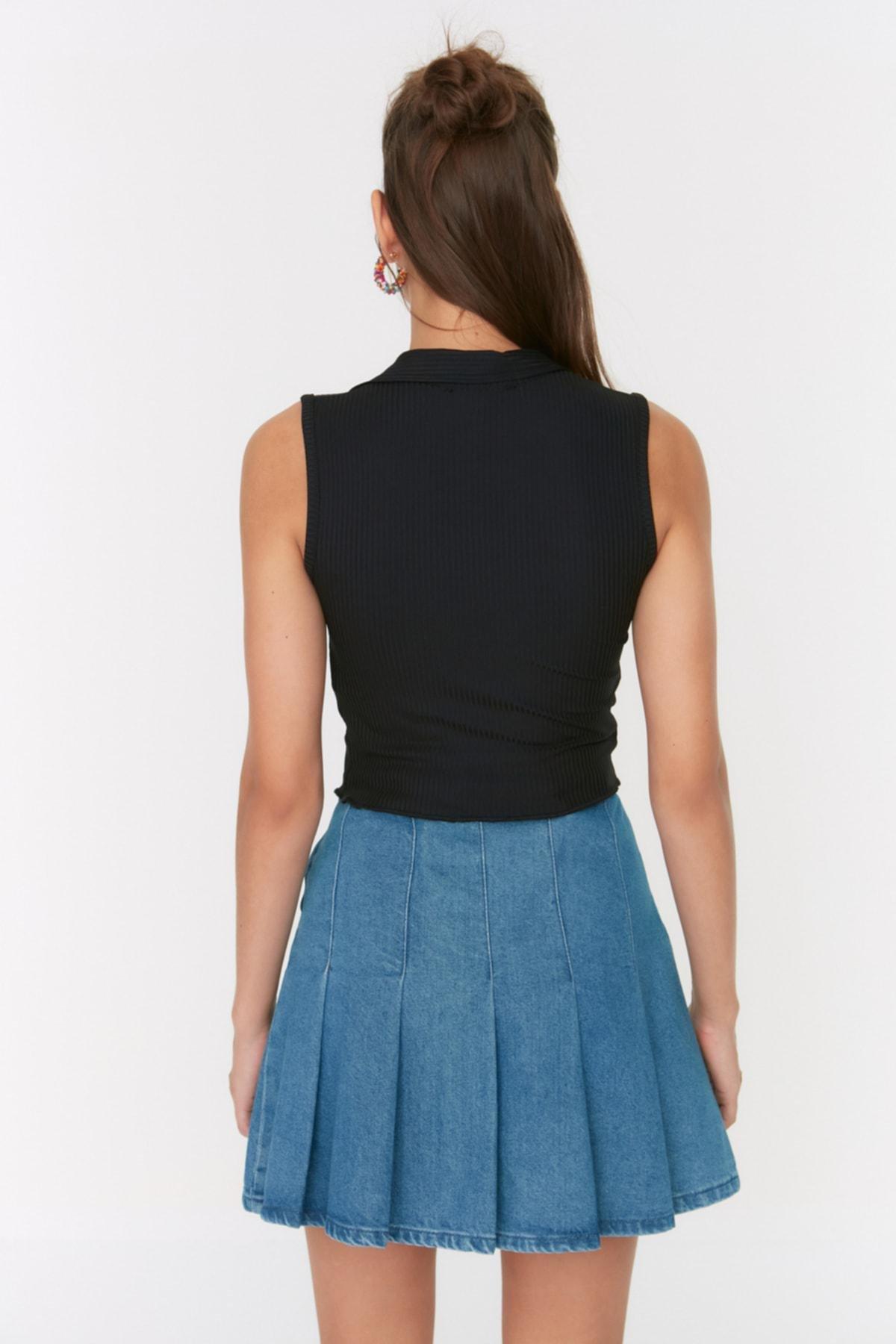 Black Slim Polo Blouse, , large image number 4