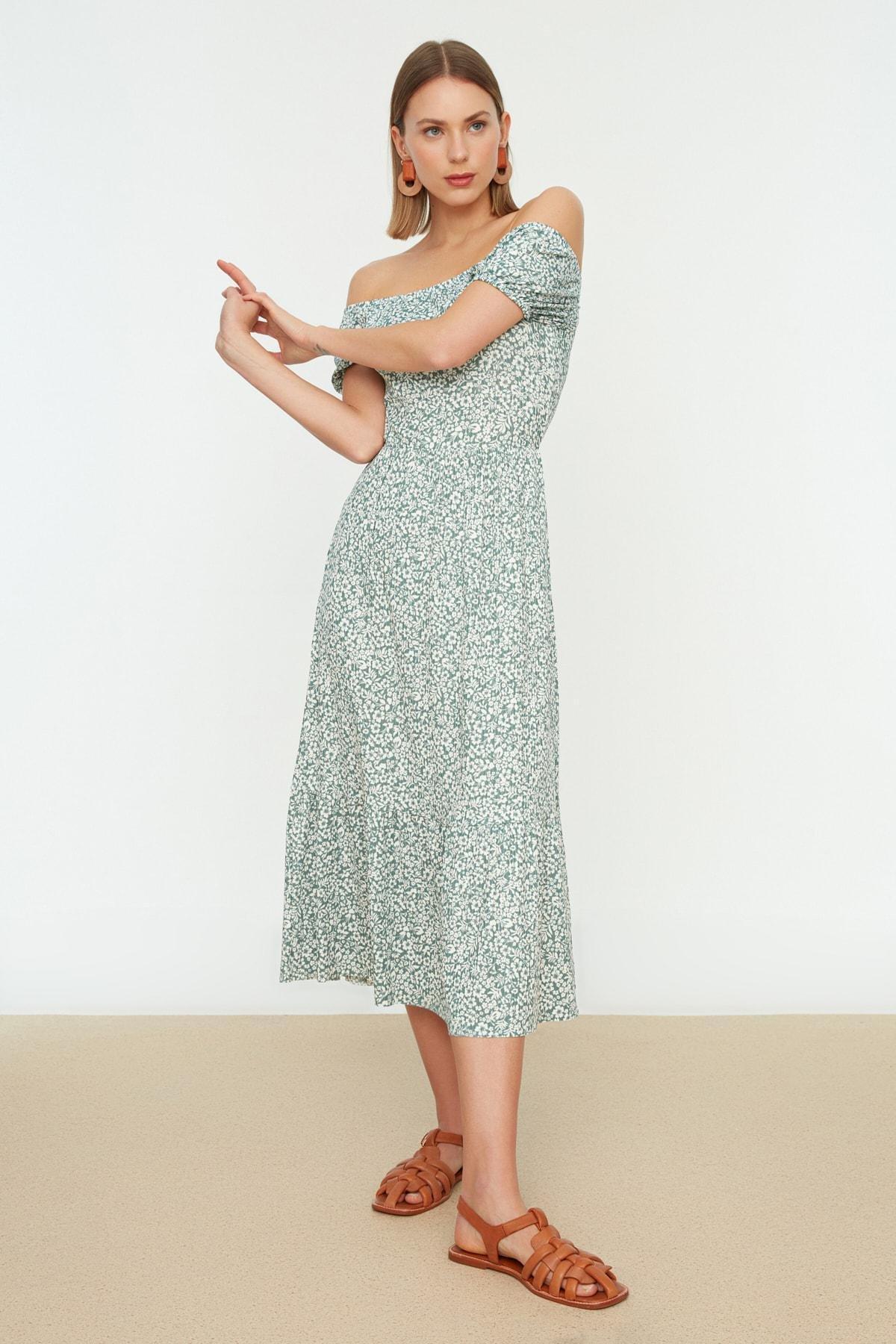 Green Shift Carmen Collar Dress, , large image number 1