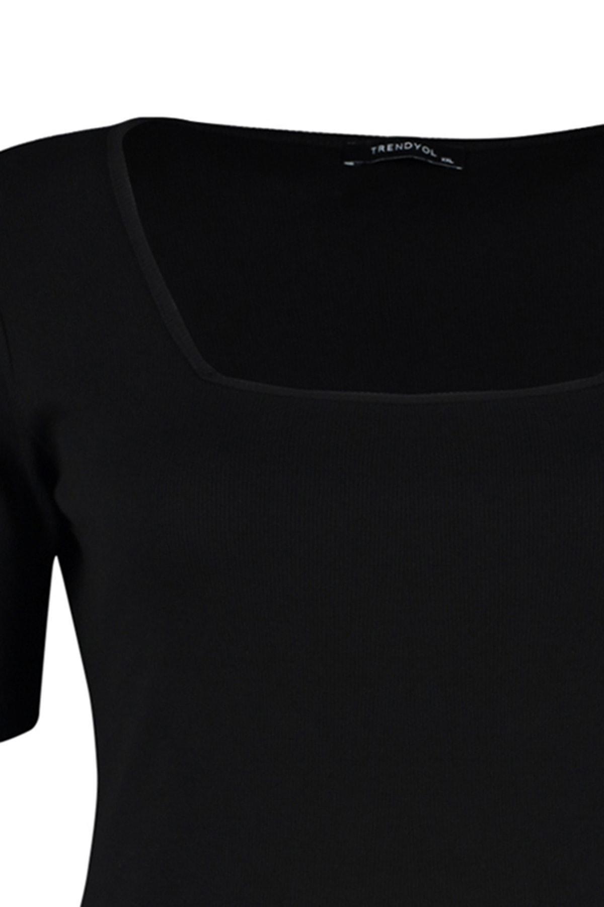 Trendyol - Black Square Collar Plus Size T-Shirt