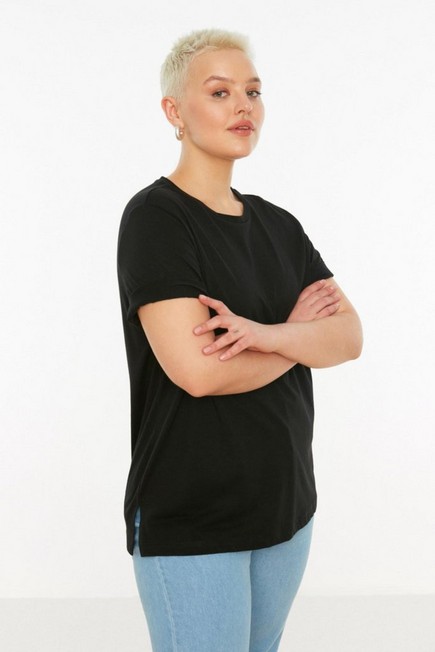 Trendyol - Black Relaxed Plus Size T-Shirt