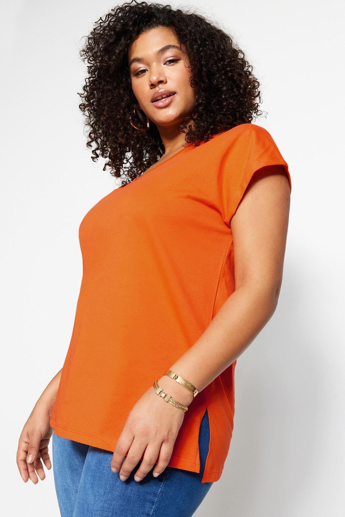 Trendyol - Orange V-Neck Plus Size T-Shirt