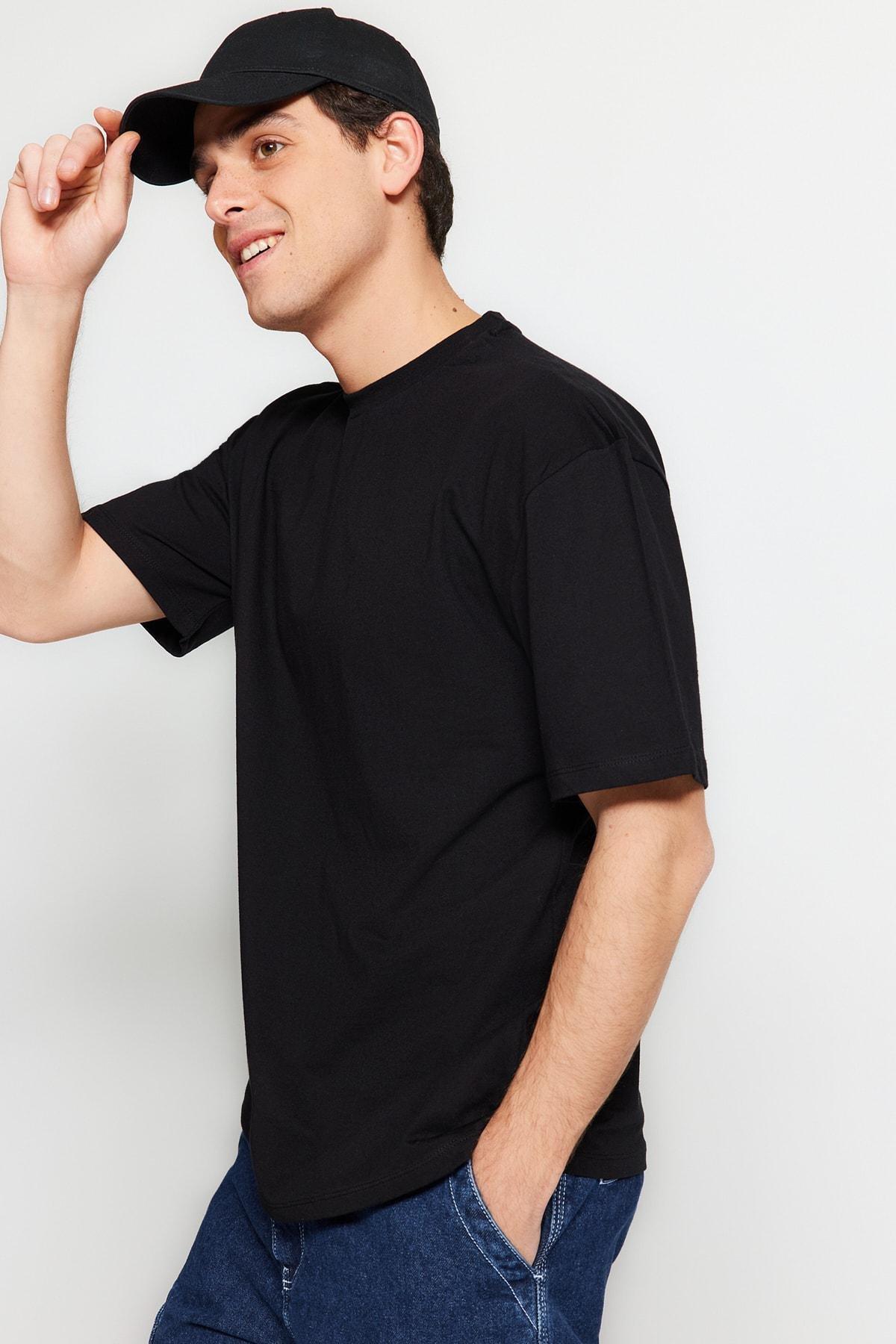 Trendyol - Black Crew Neck Tshirt