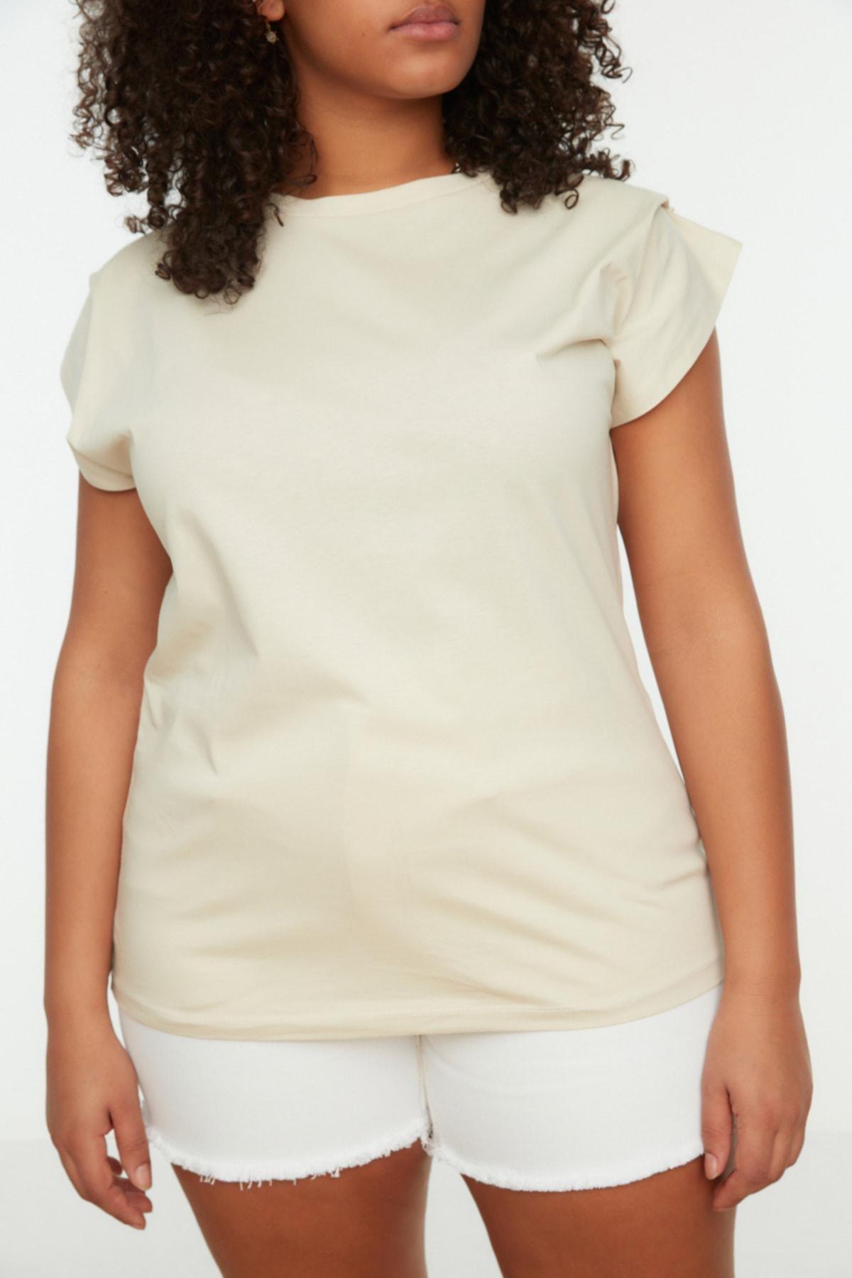 Trendyol - Beige Relaxed Plus Size T-Shirt