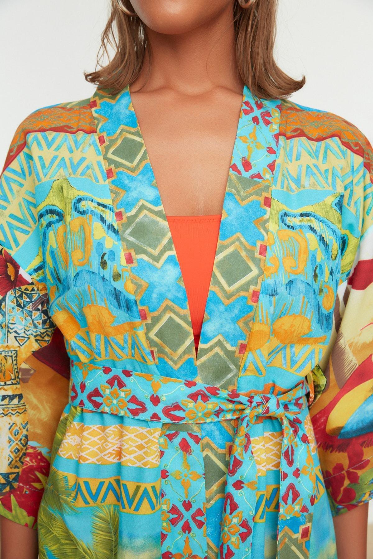 Trendyol - Blue Tropical Pattern Belted Maxi Kimono <br>