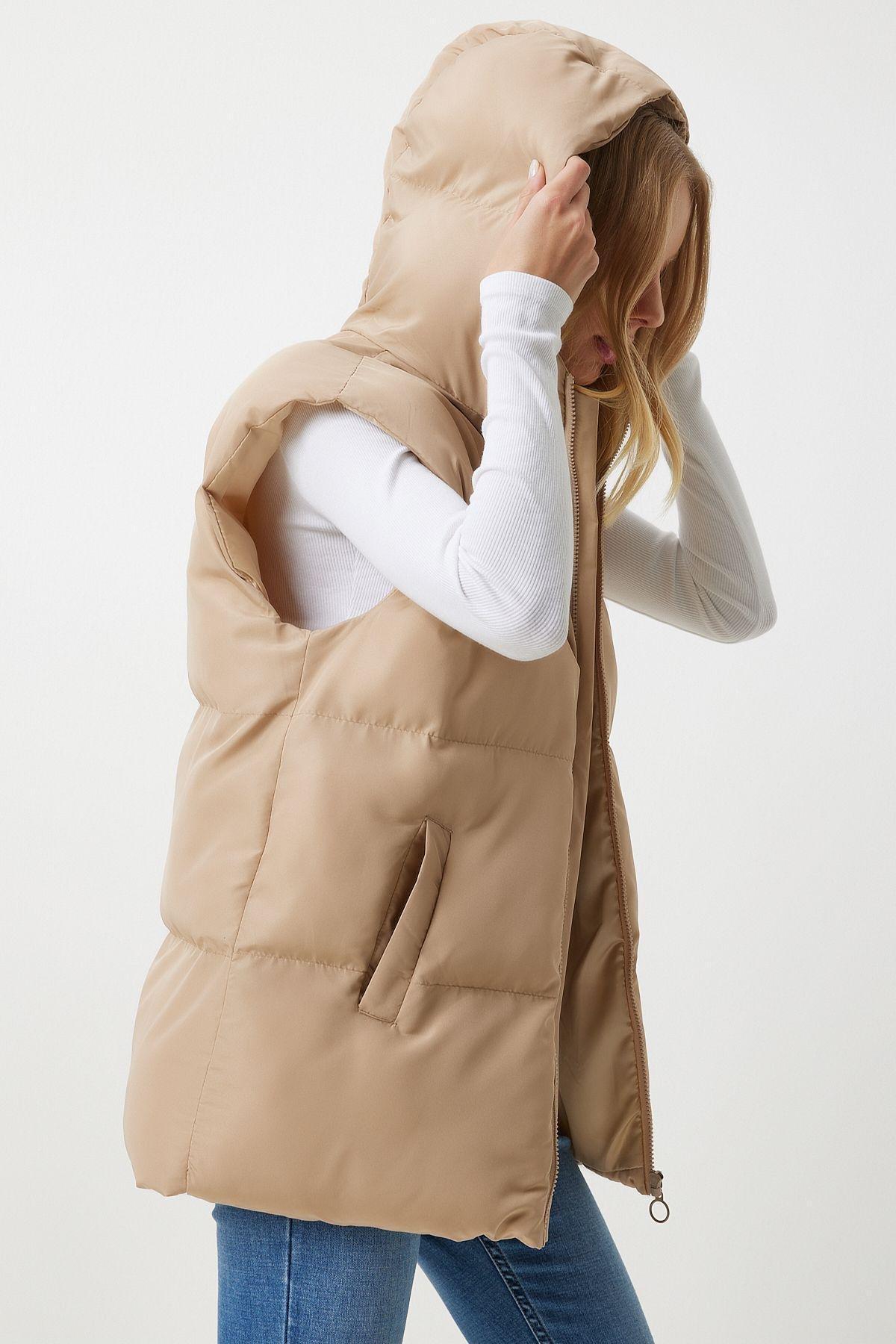 Beige Hooded Puffer Vest, Cream, large image number 3