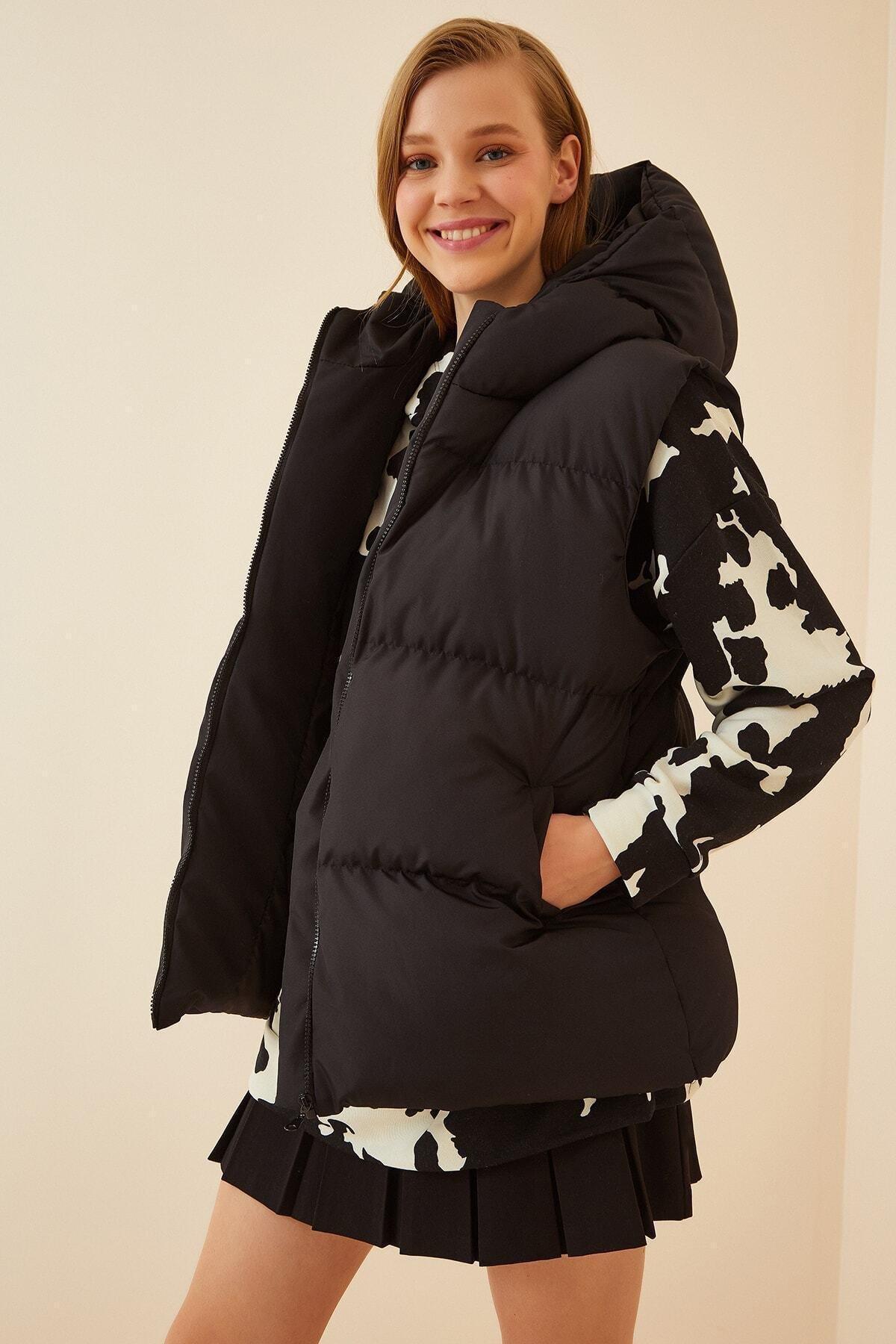 Black Hooded Puffer Vest, , large image number 2