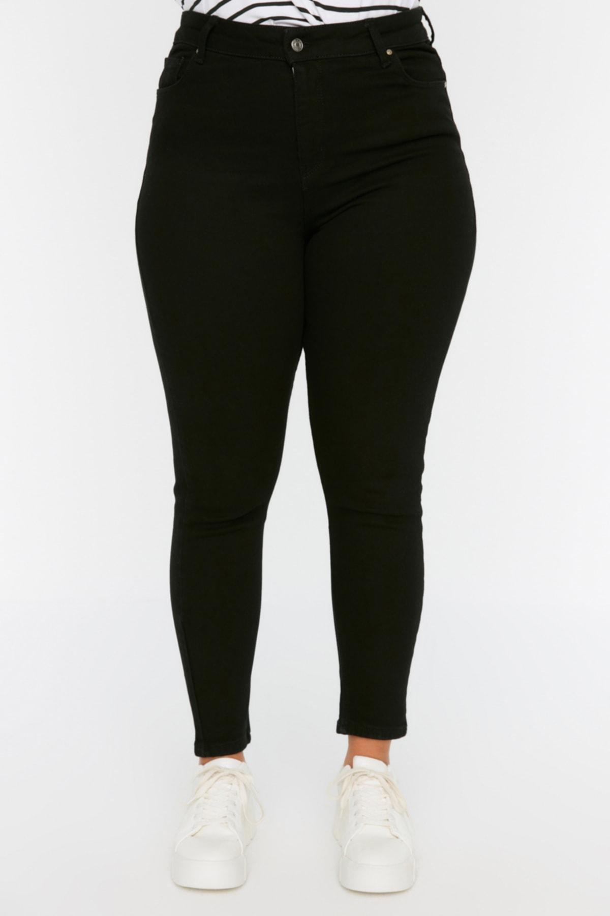 Trendyol - Black Skinny Plus Size Jeans