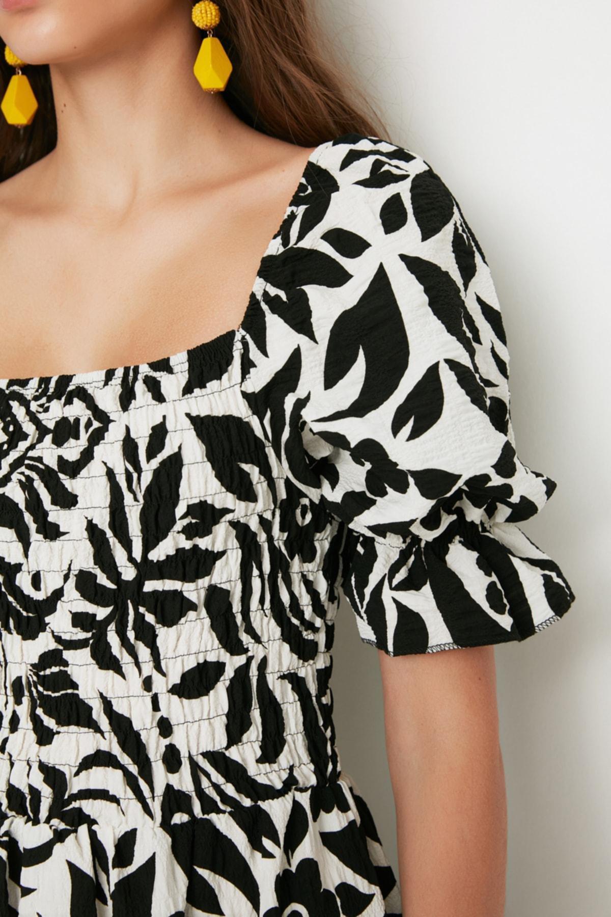 Black Floral Skater Dress, , large image number 2