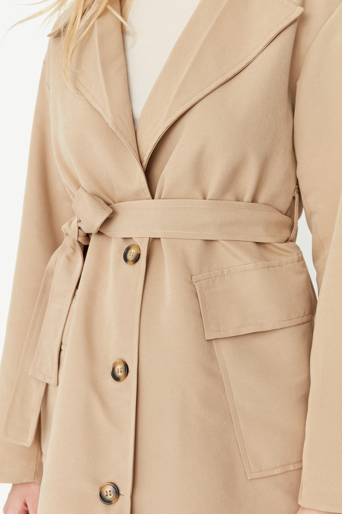 Trendyol - Beige Double Breasted Trench Coat