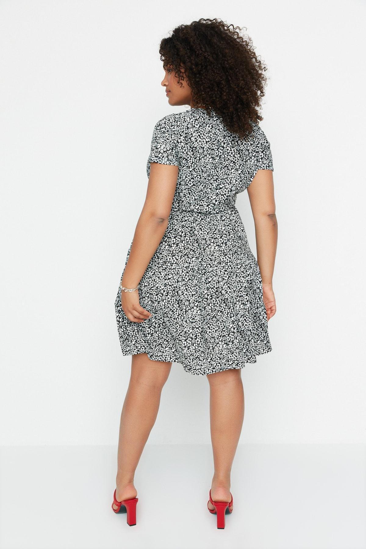 Black A-Line Plus Size Dress, , large image number 4