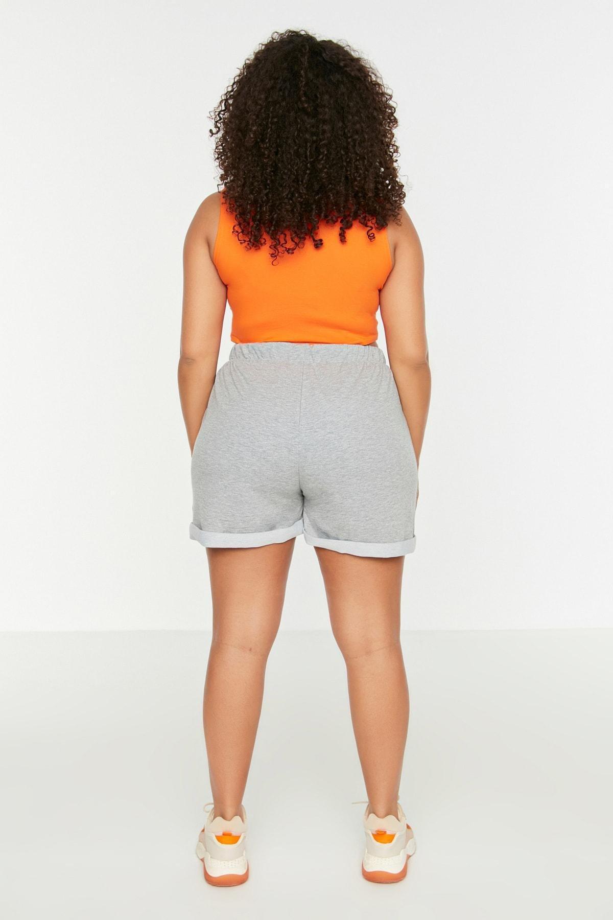 Trendyol - Grey Mid Waist Plus Size Shorts