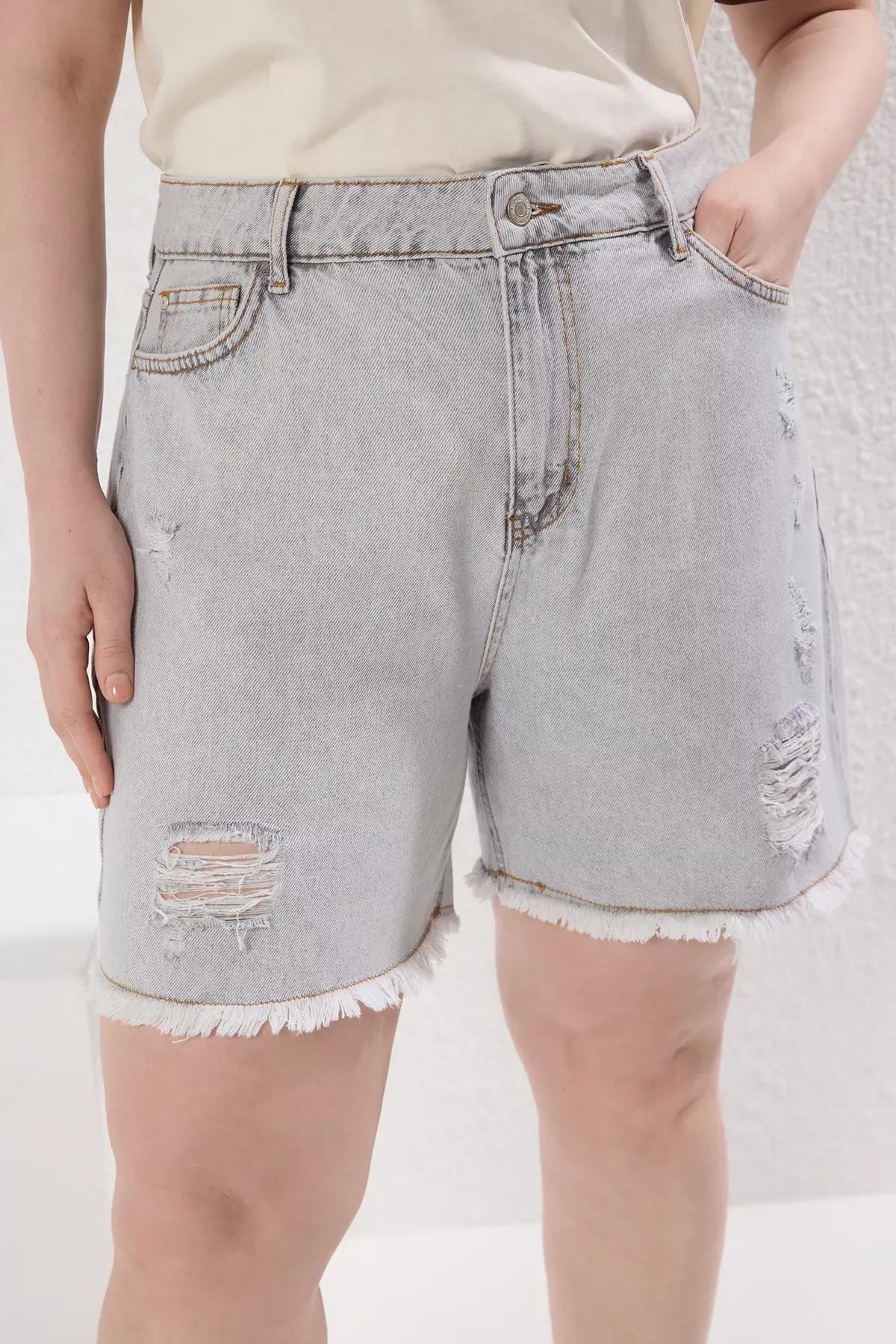 Grey High Waist Destroyed Denim Shorts, , large image number 2