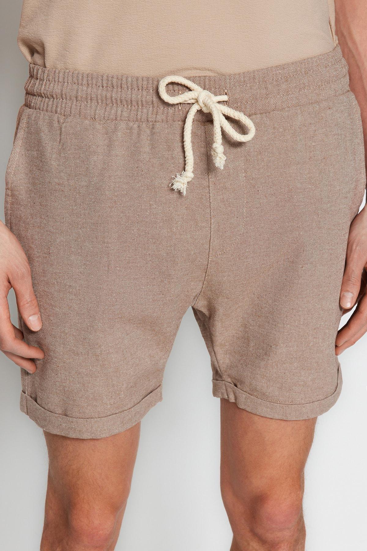 Trendyol - Brown Mid Waist Shorts