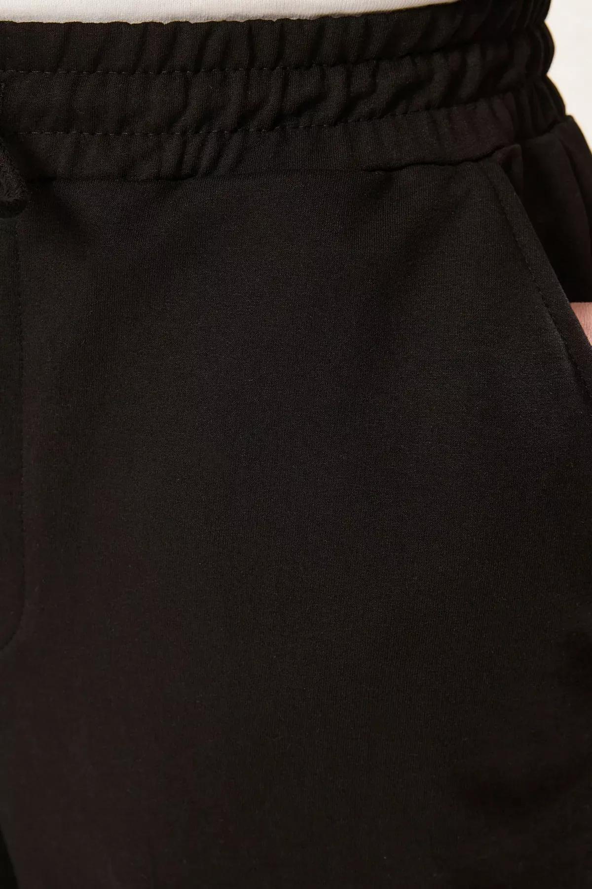 Black Mid Waist Shorts, Black, large image number 4