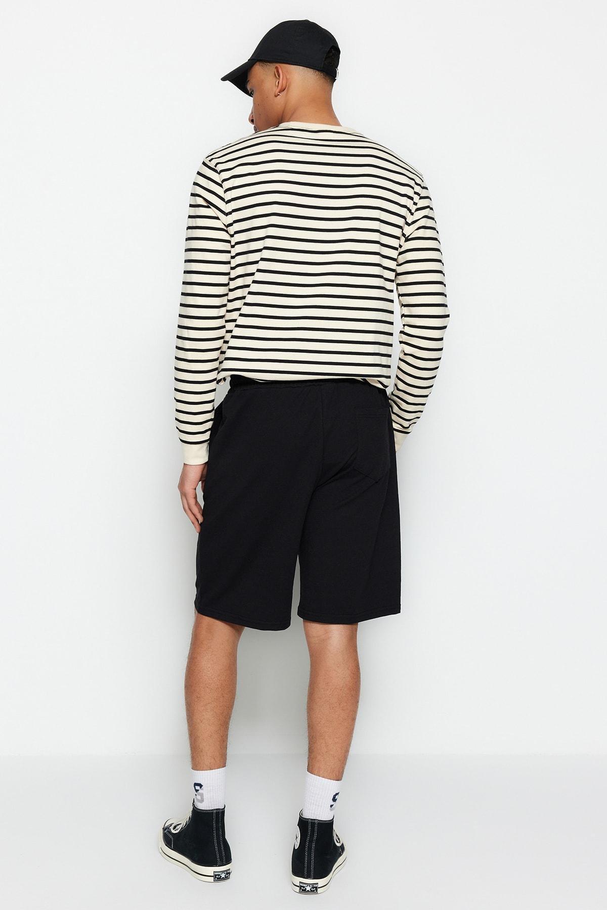 Black Mid Waist Shorts, , large image number 7