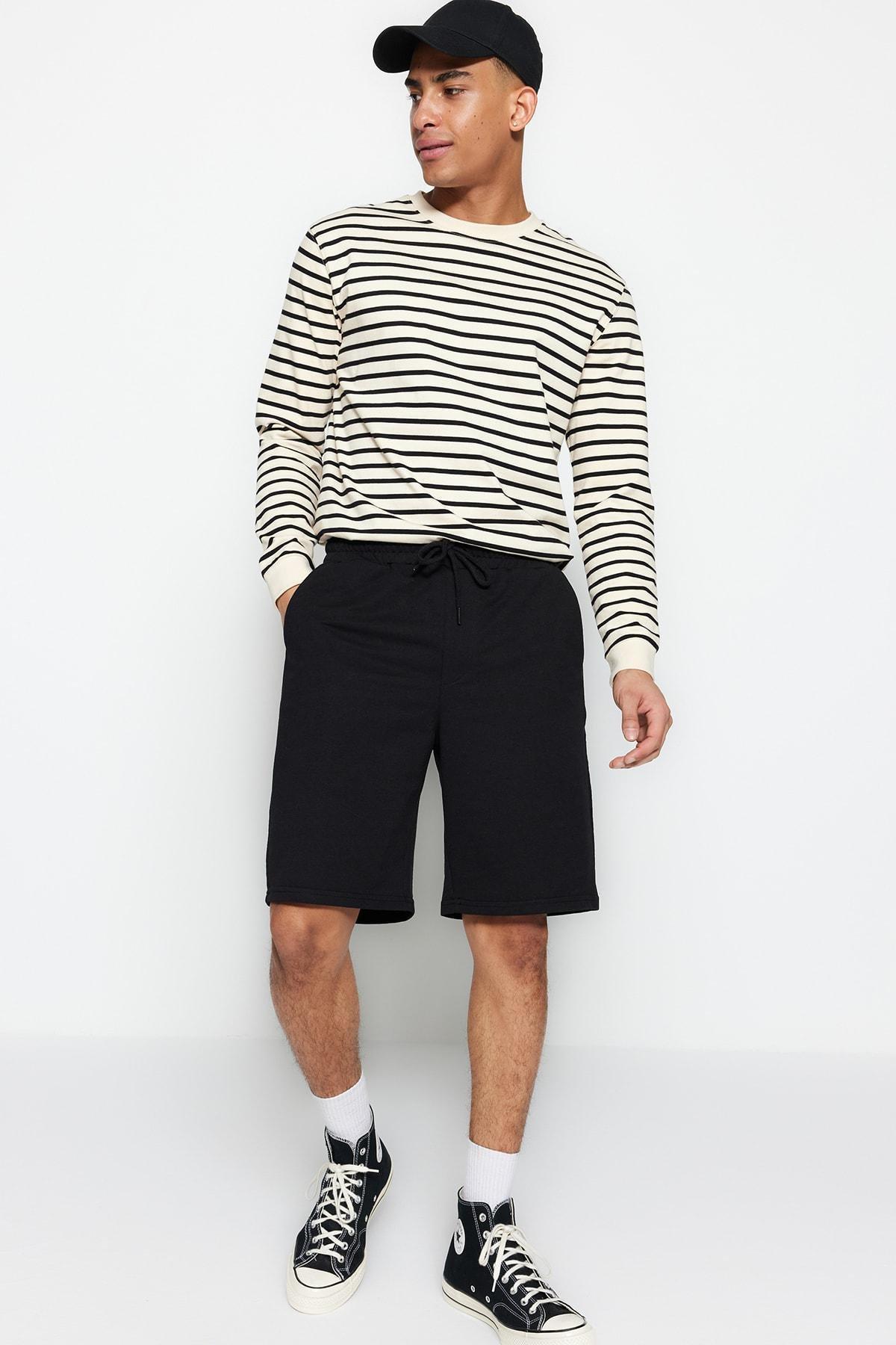Black Mid Waist Shorts, , large image number 9