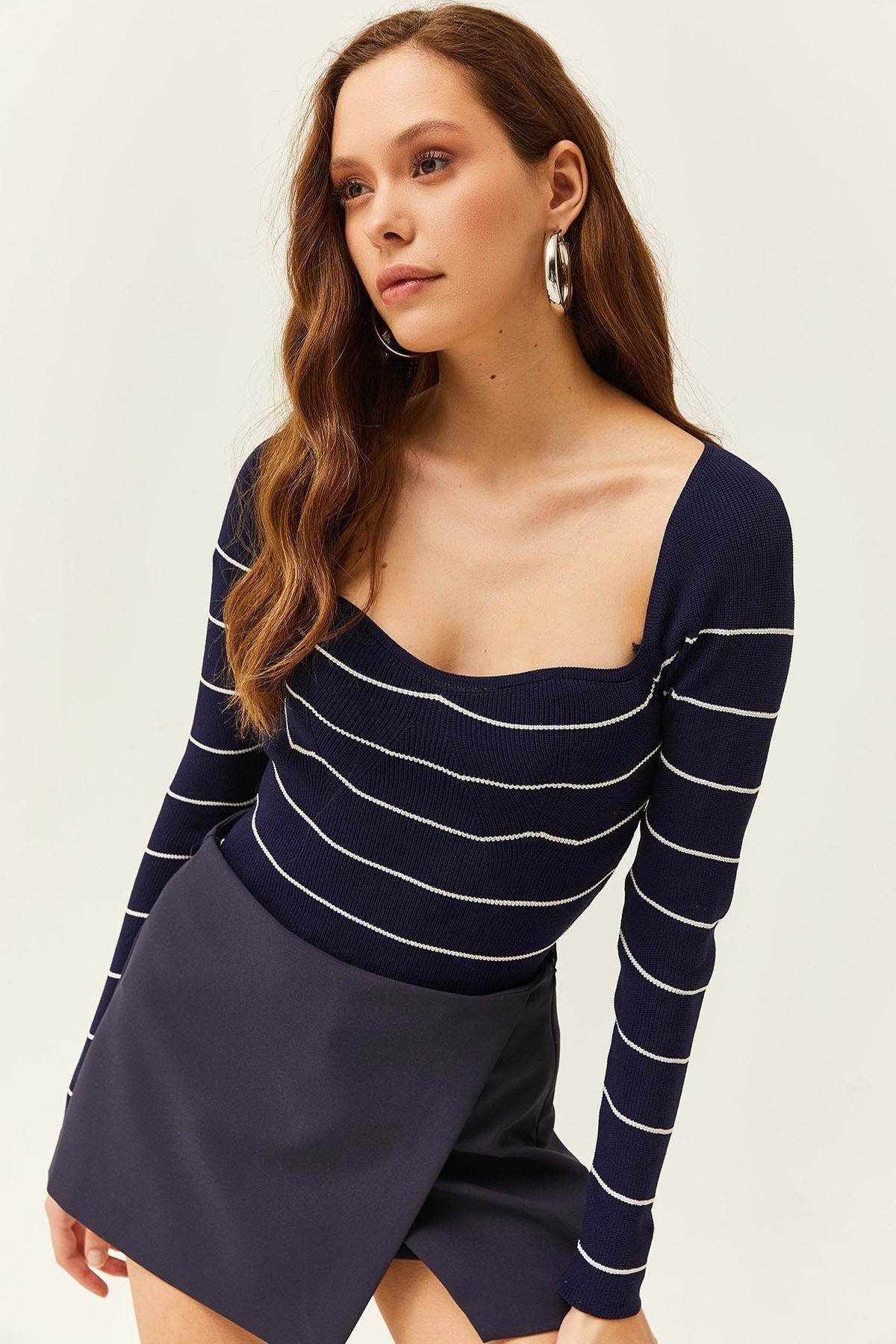 Blue Striped Crop Knitwear Blouse, C101_3838, large image number 0