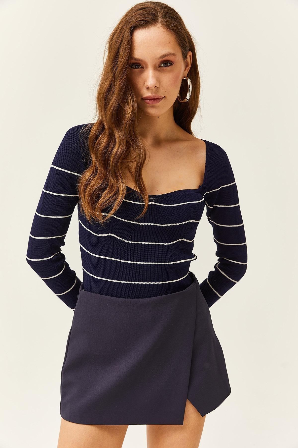 Blue Striped Crop Knitwear Blouse, C101_3838, large image number 3