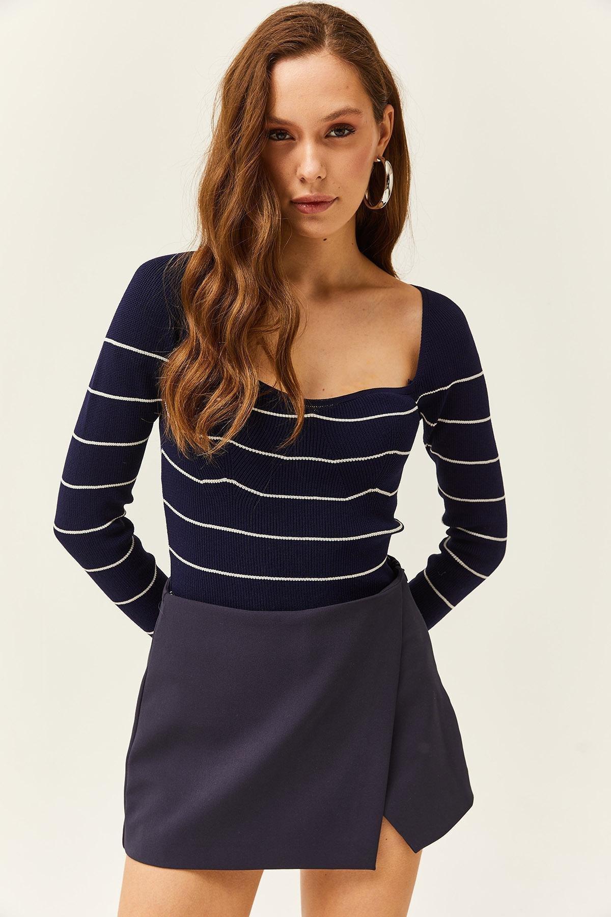 Olalook - Blue Striped Crop Knitwear Blouse