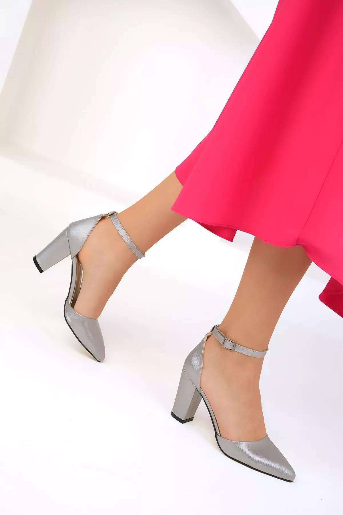 Grey Classic Heeled Shoes, , large image number 0