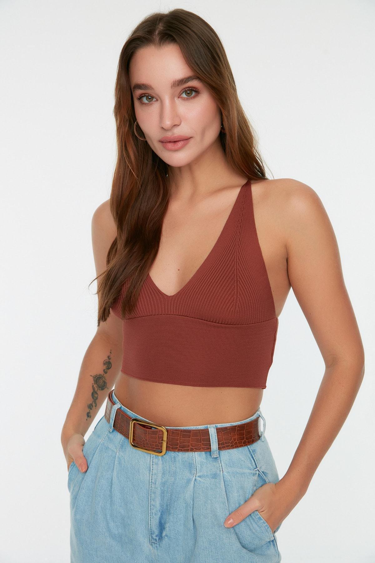 Brown Fitted V-Neck Blouse, , large image number 2