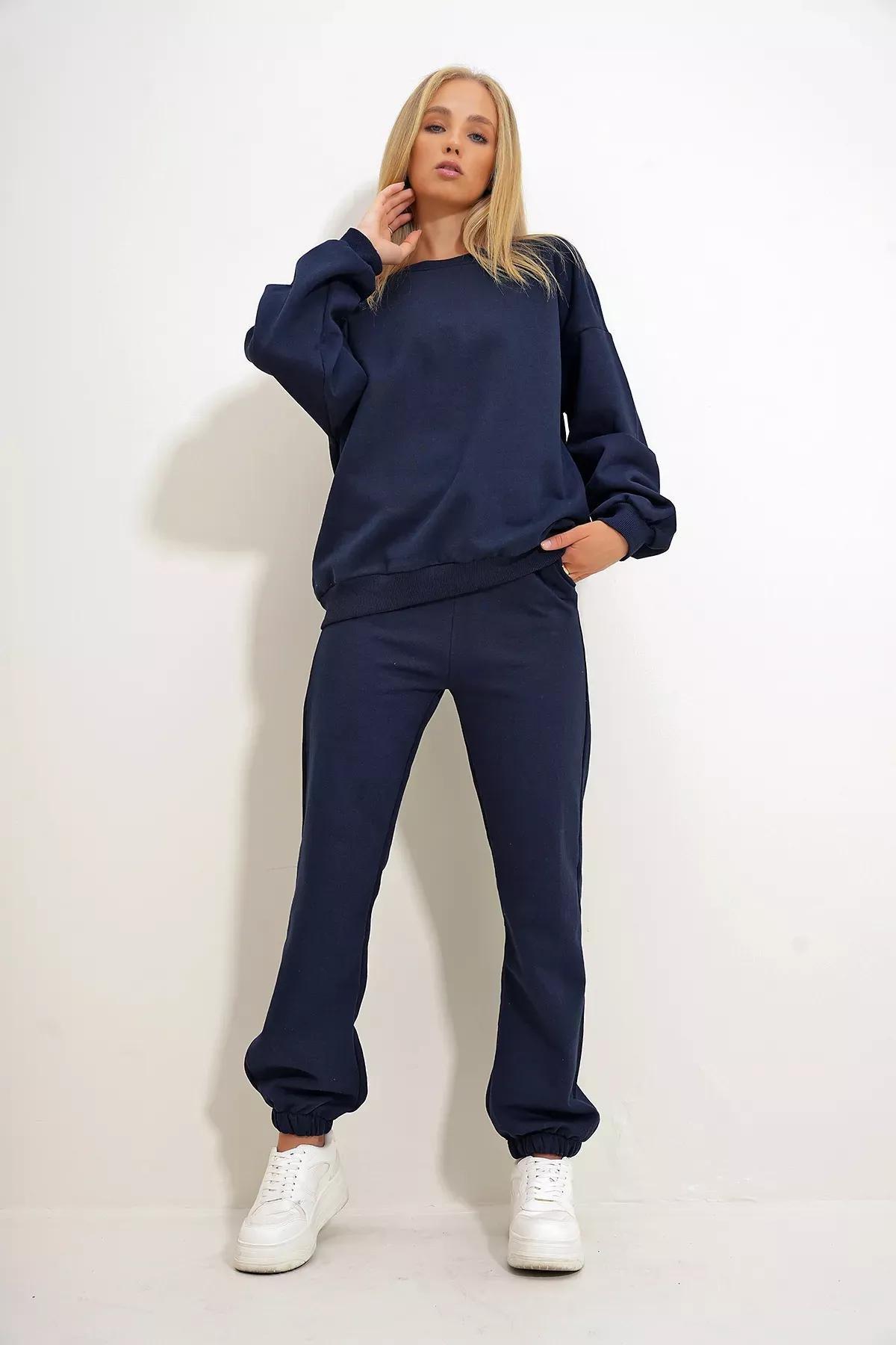 Navy Crew-Neck Basic Tracksuit, , large image number 0