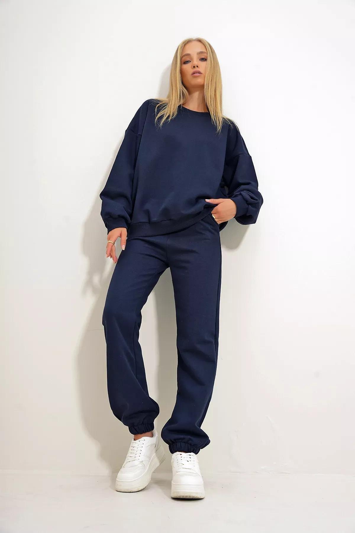 Navy Crew-Neck Basic Tracksuit, , large image number 1