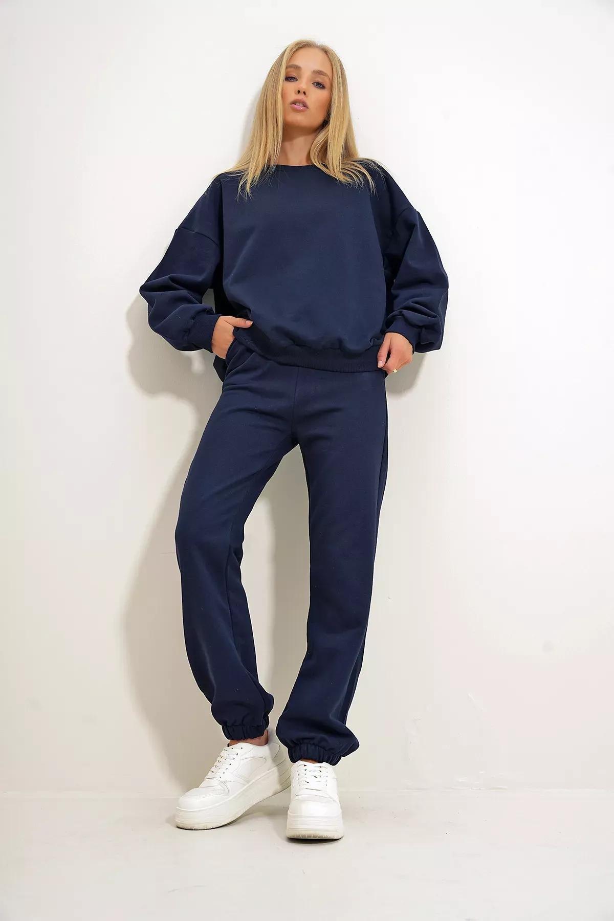 Navy Crew-Neck Basic Tracksuit, , large image number 2