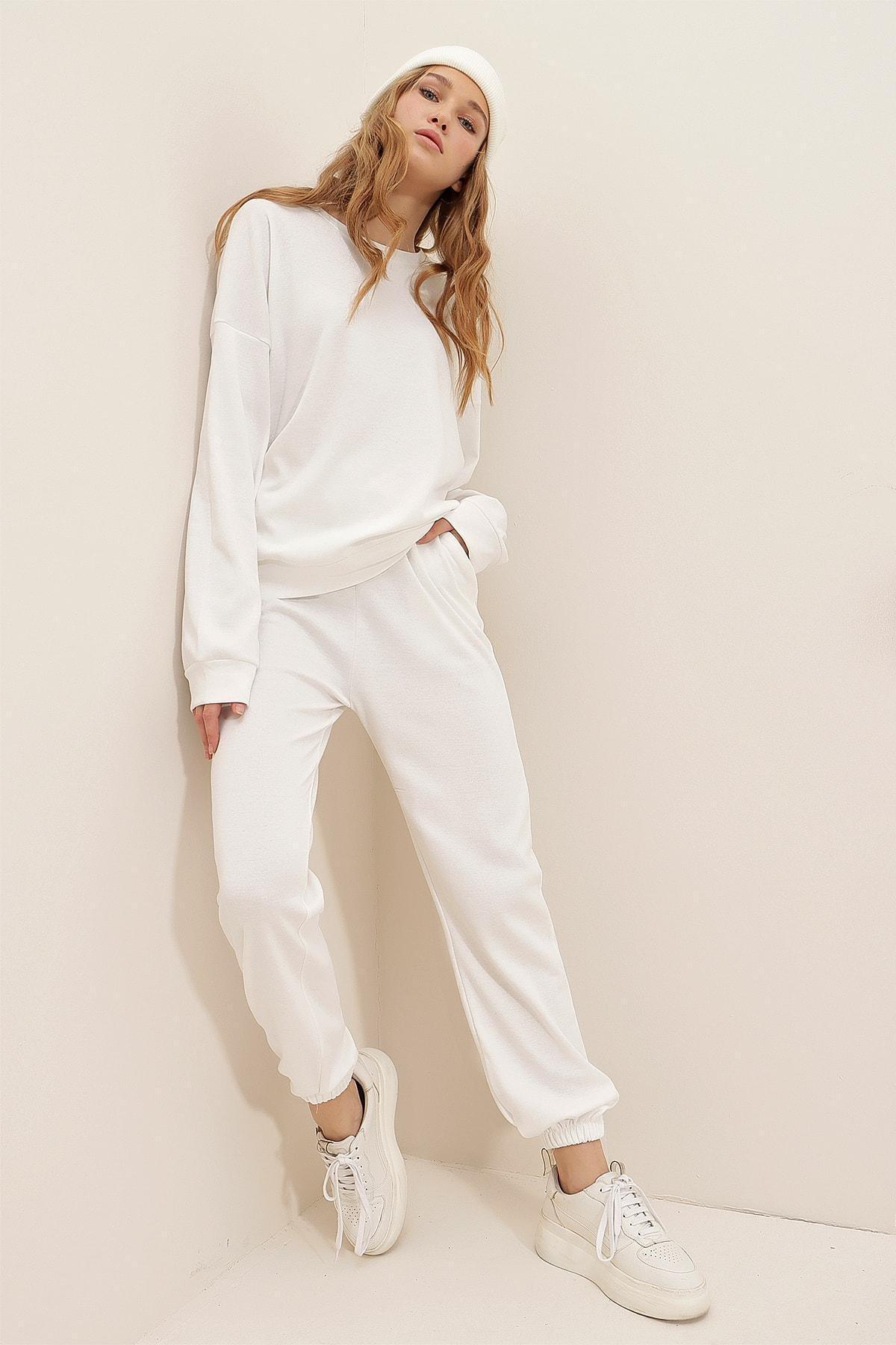 White Crew Neck Sweatsuit, , large image number 2