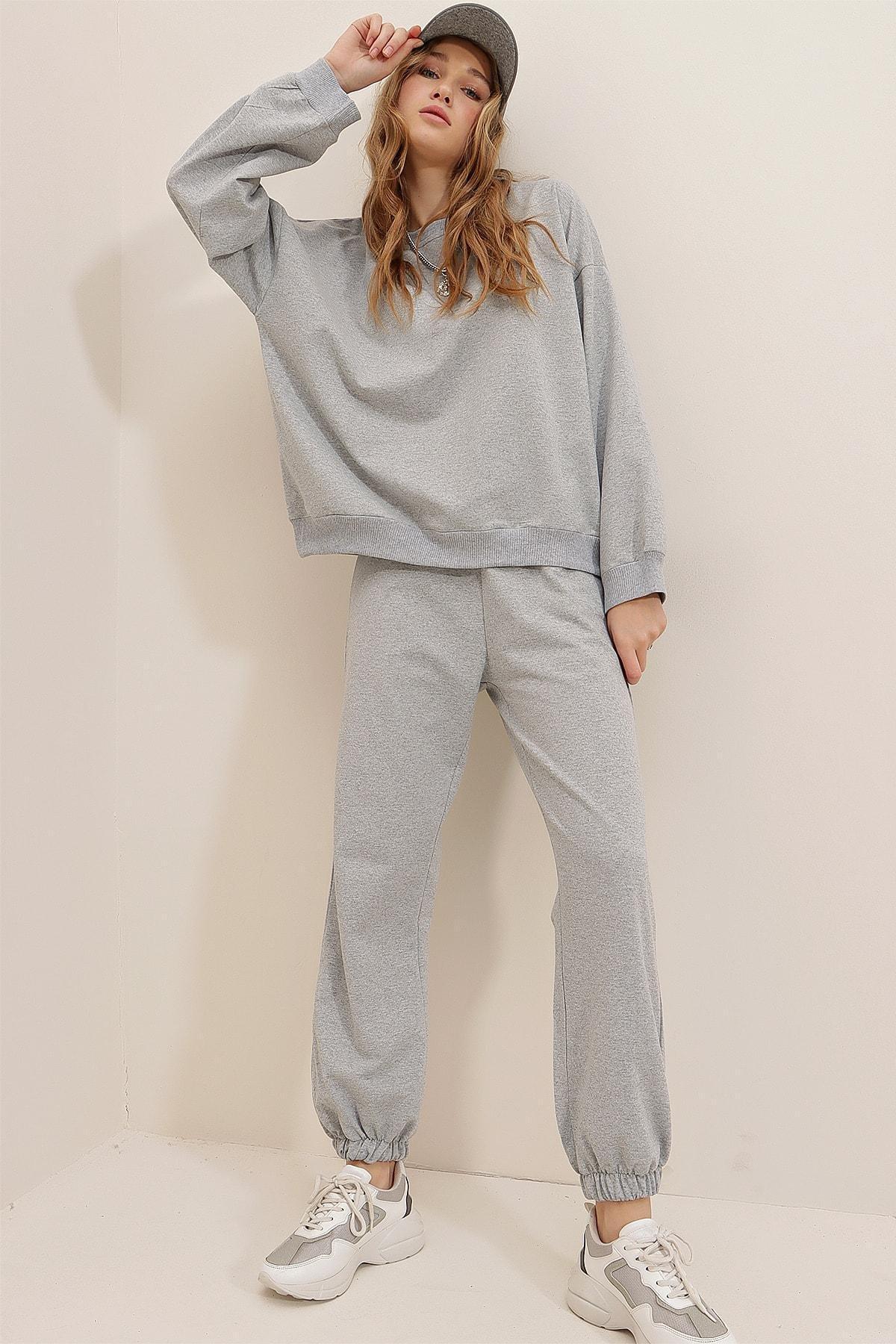 Grey Crew Neck Sweatsuit, , large image number 5