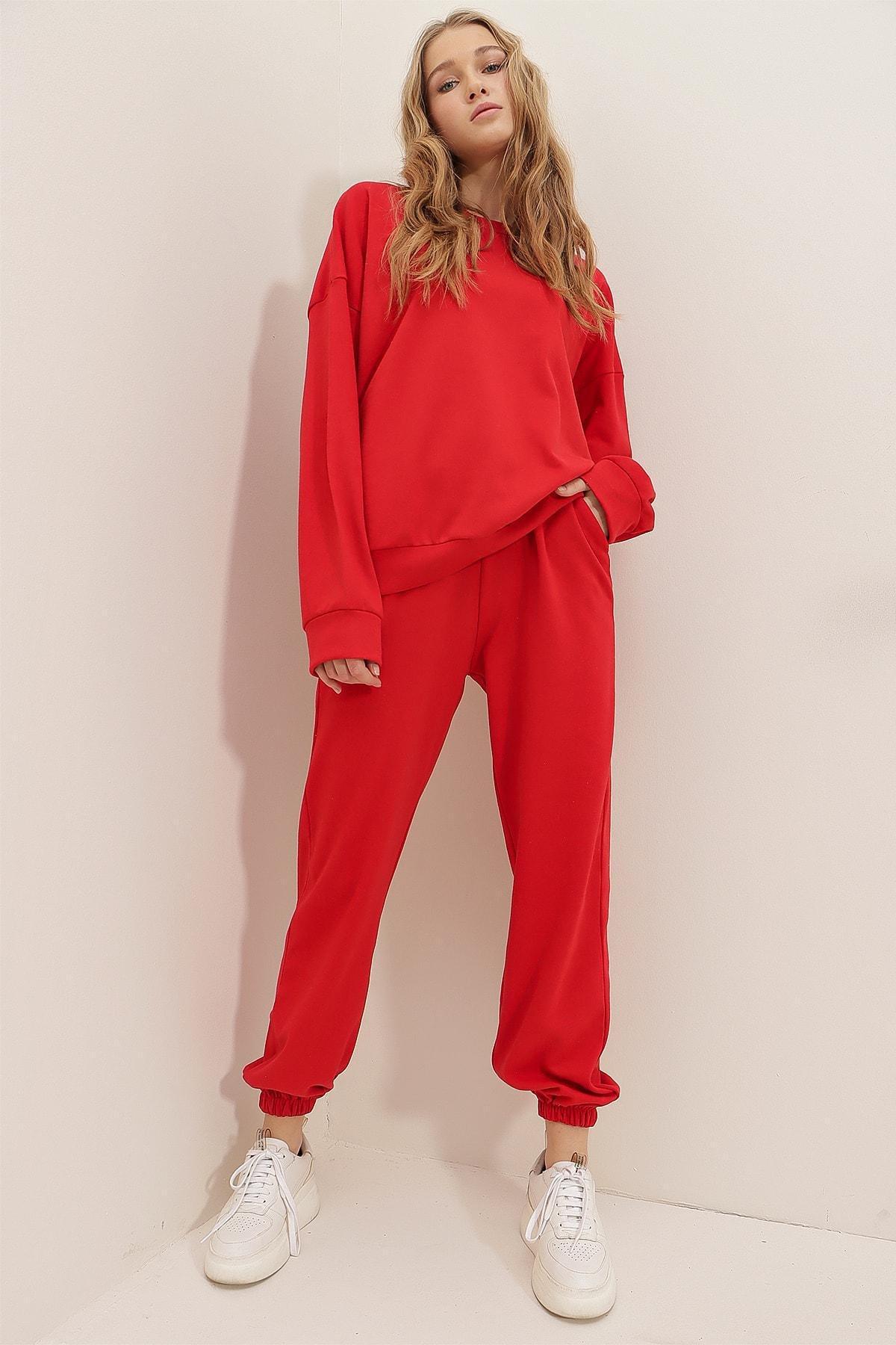 Red Crew Neck Sweatsuit, , large image number 0