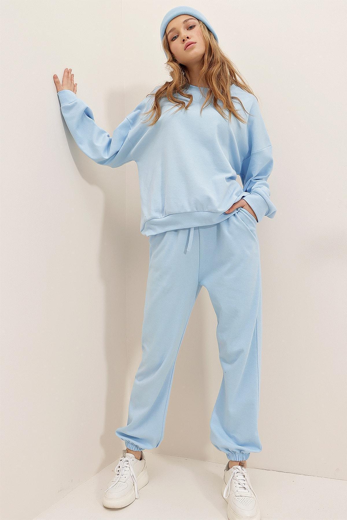 Blue Crew-Neck Sweatsuit, , large image number 6
