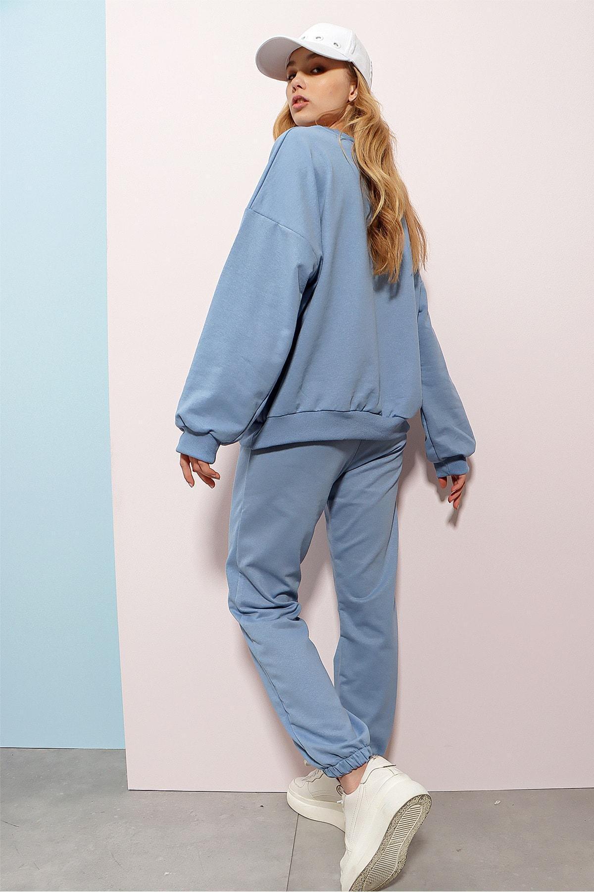 Blue Crew-Neck Sweatsuit, , large image number 10