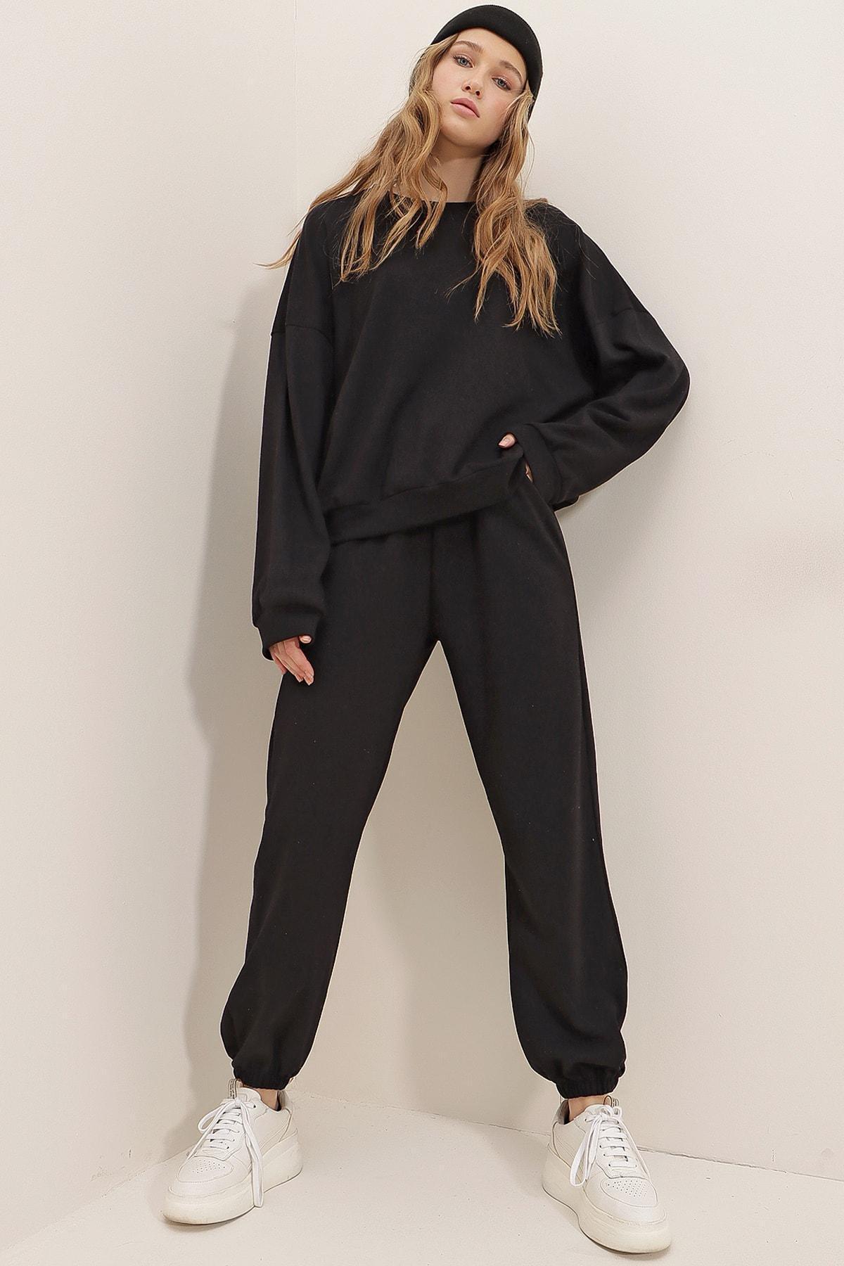 Black Crew Neck Sweatsuit, , medium