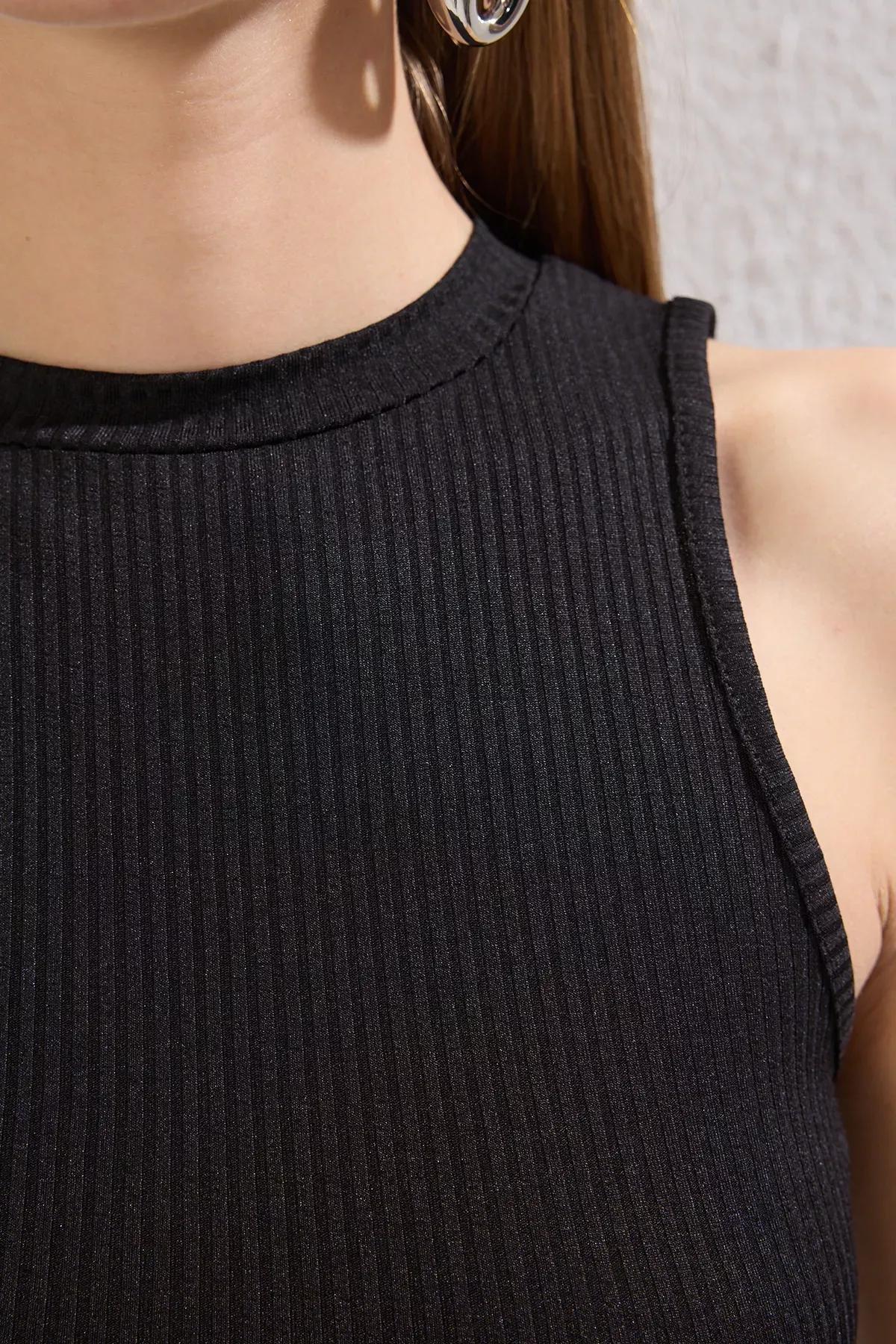 Black Halter Neck Crop Knit Blouse, C101_2094, large image number 2