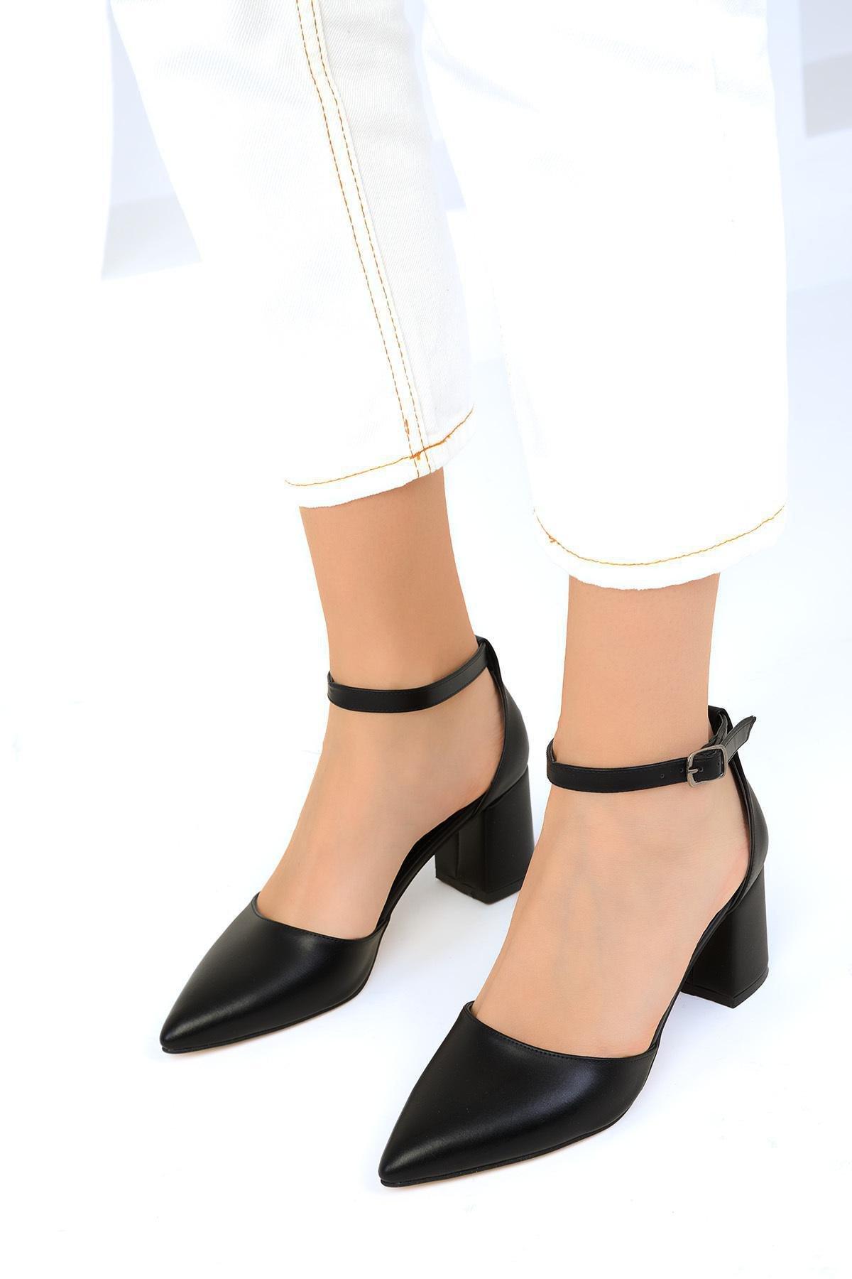 Black Classic Heeled Shoes, , large image number 2