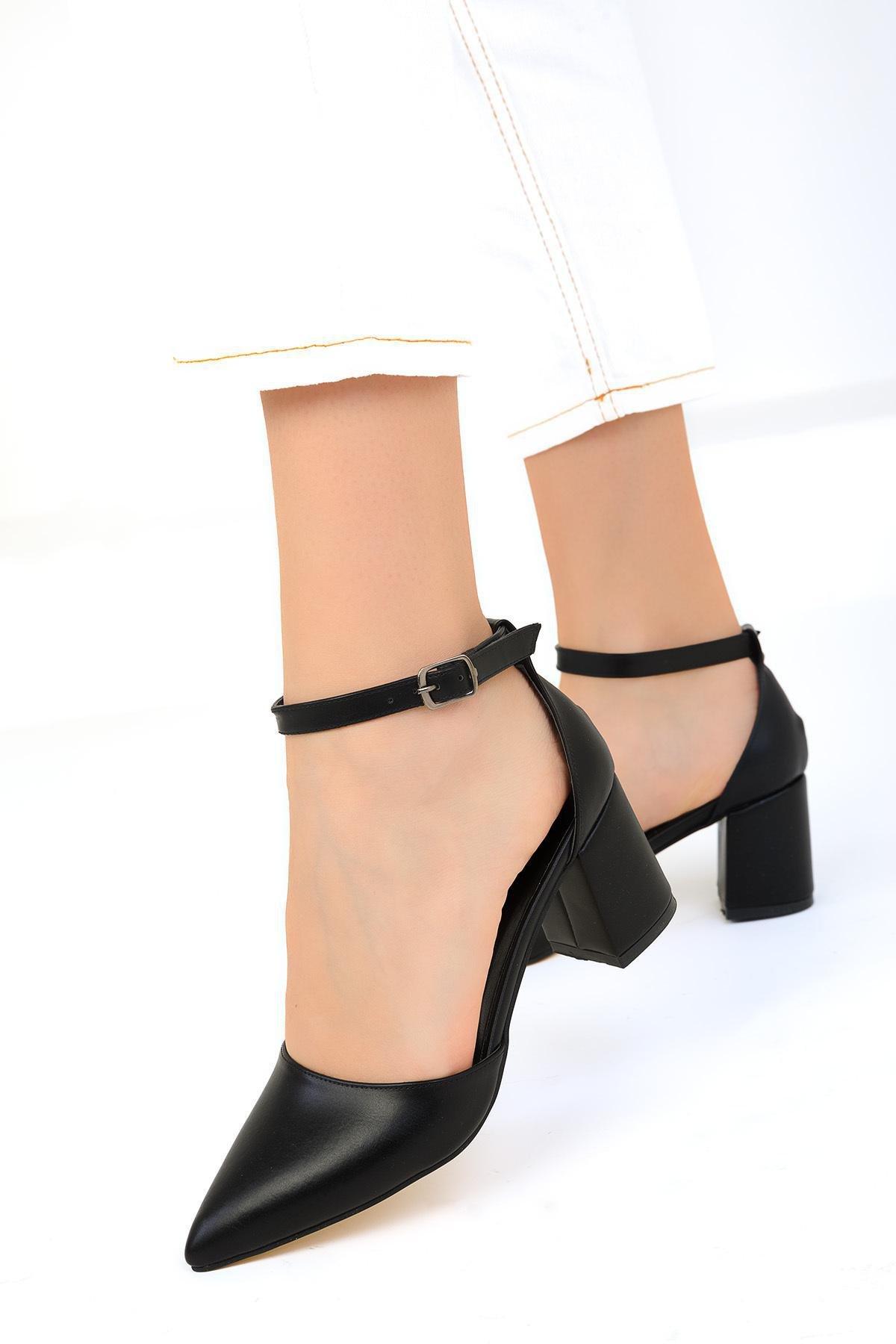 Black Classic Heeled Shoes, , large image number 4