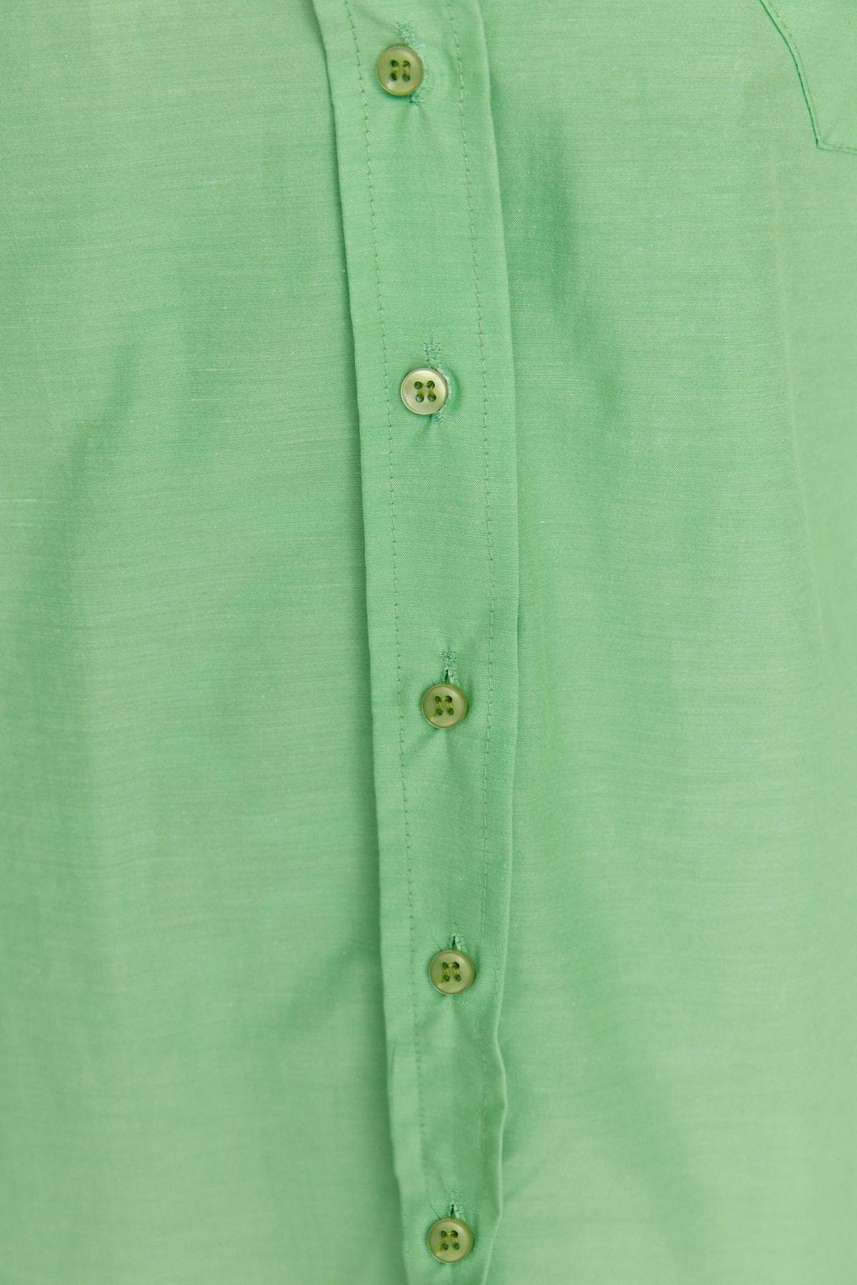 Green Plus Size Collared Shirt, , large image number 3