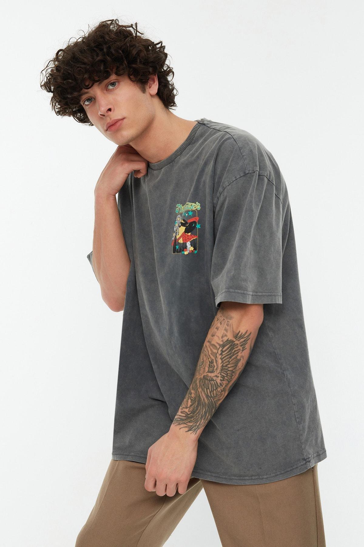 Trendyol - Gray Relaxed Crew Neck Tshirt