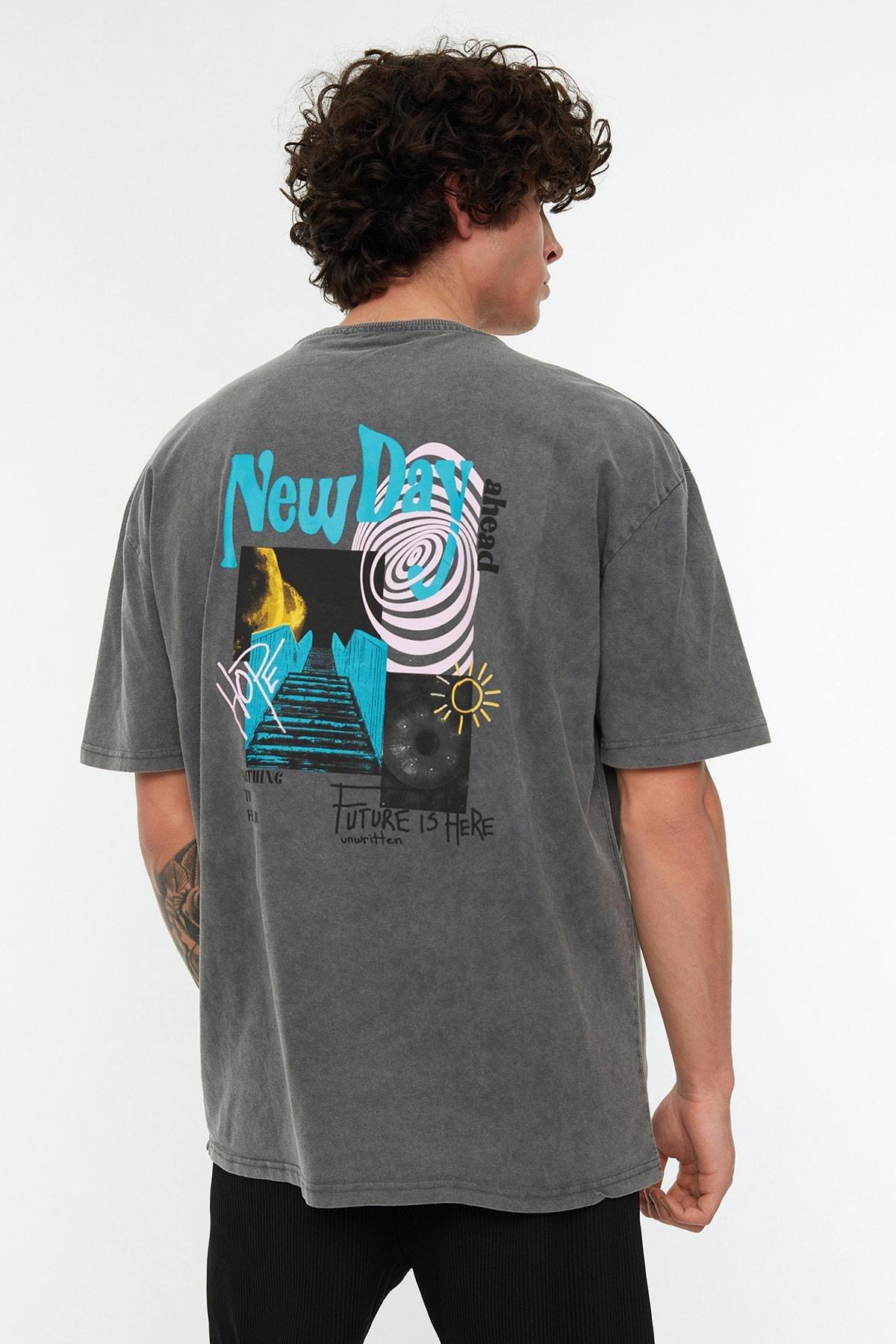 Gray Relaxed Crew Neck T-Shirt, , large image number 0