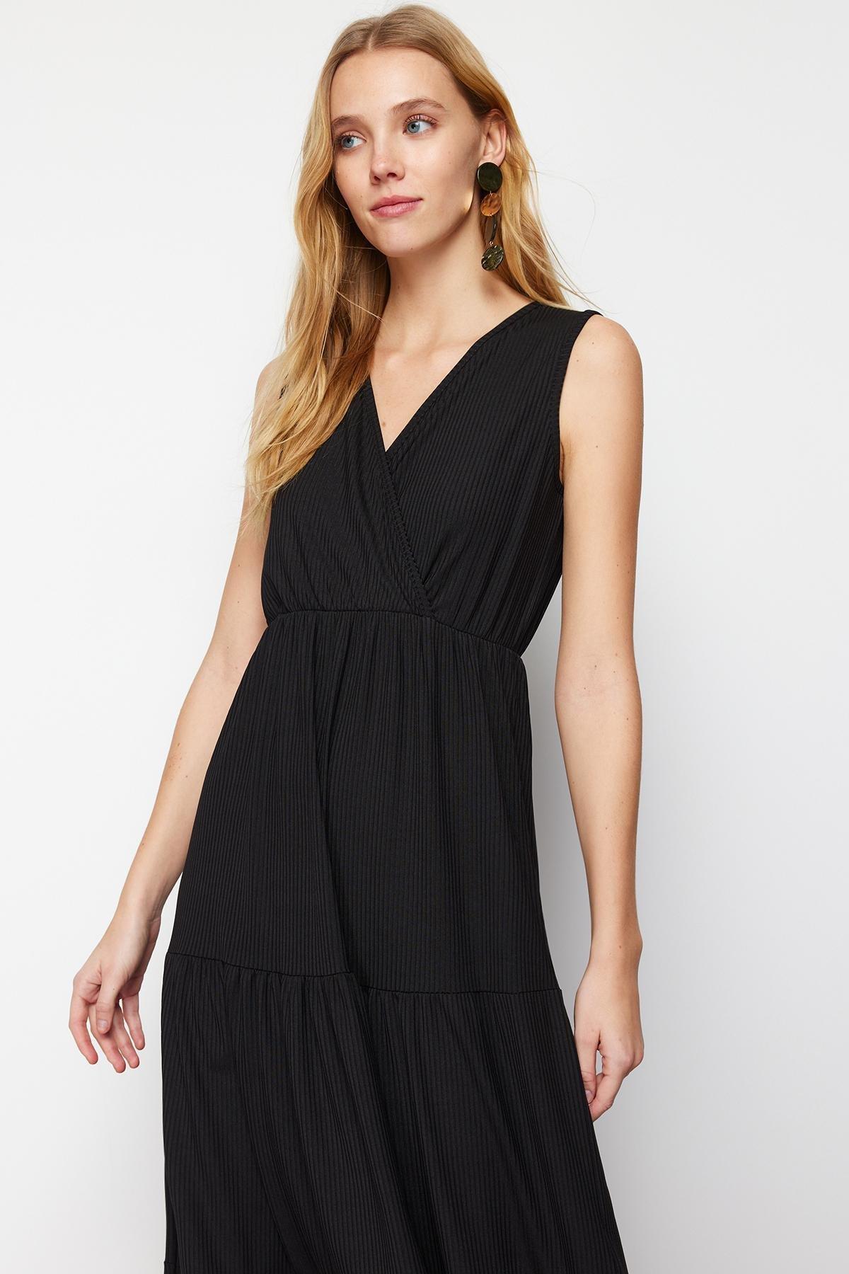 Black V-Neck Sleeveless Dress, , large image number 1