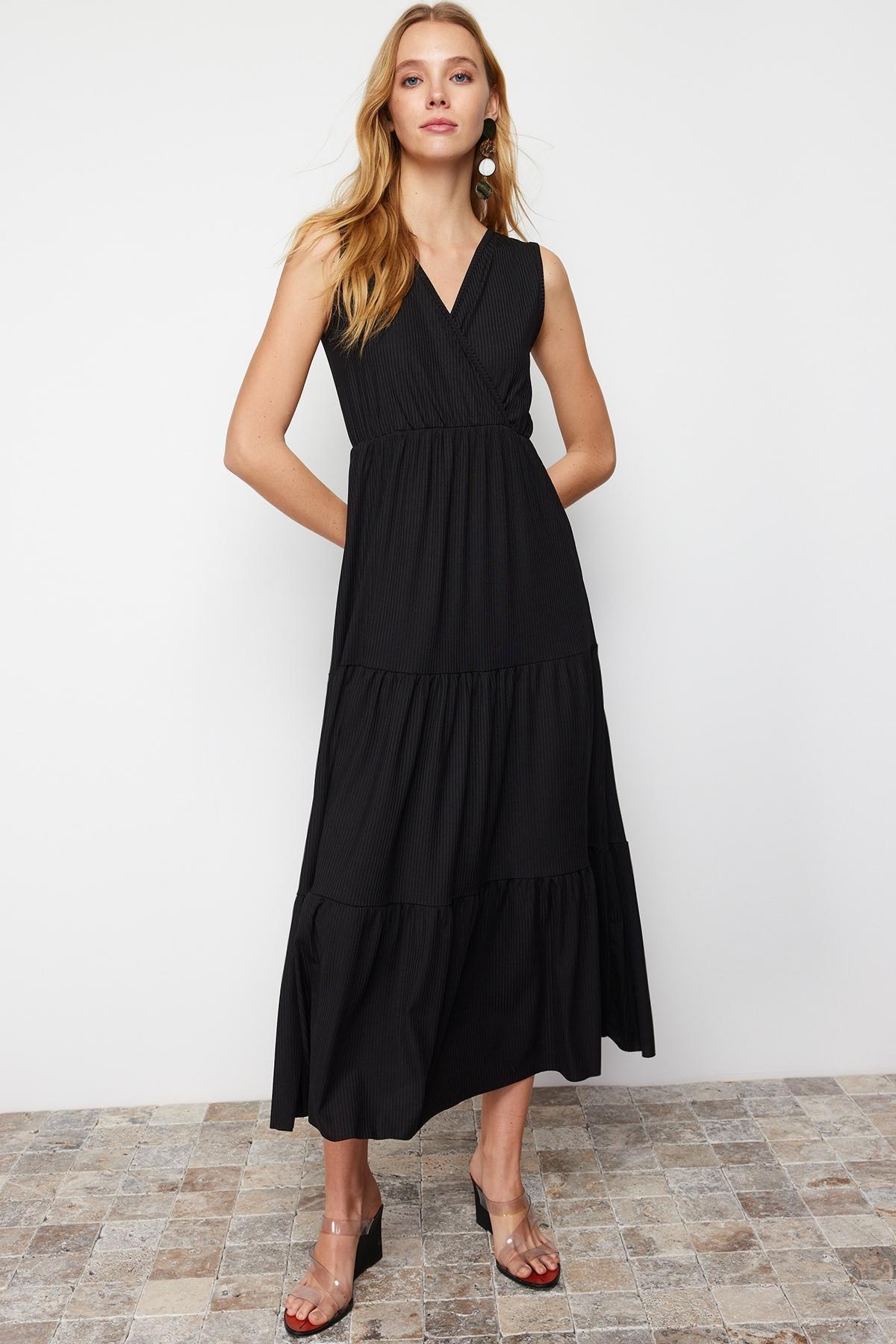 Black V-Neck Sleeveless Dress, , large image number 2