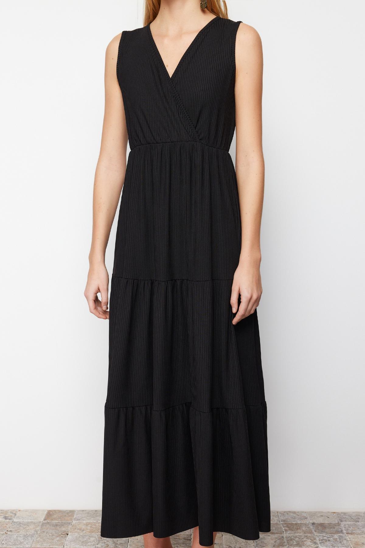 Black V-Neck Sleeveless Dress, , large image number 5