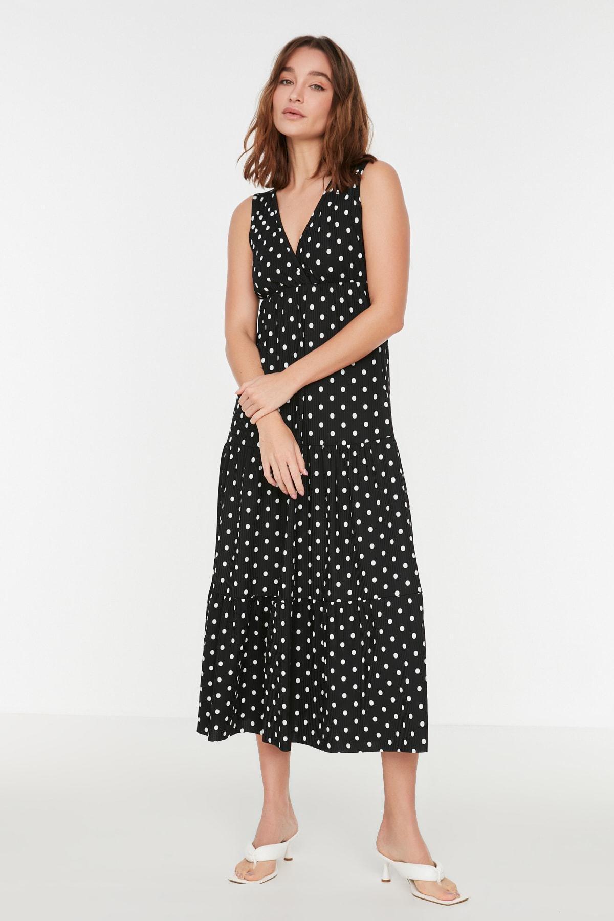 Black A-Line Floral Dress, , large image number 1