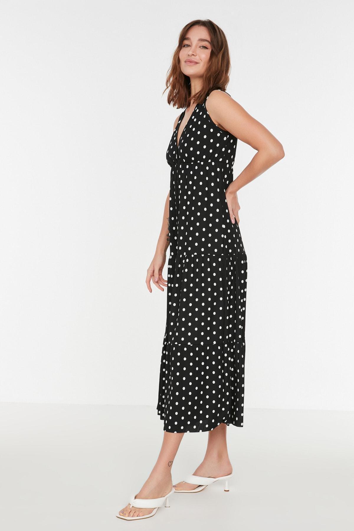 Black A-Line Floral Dress, , large image number 2