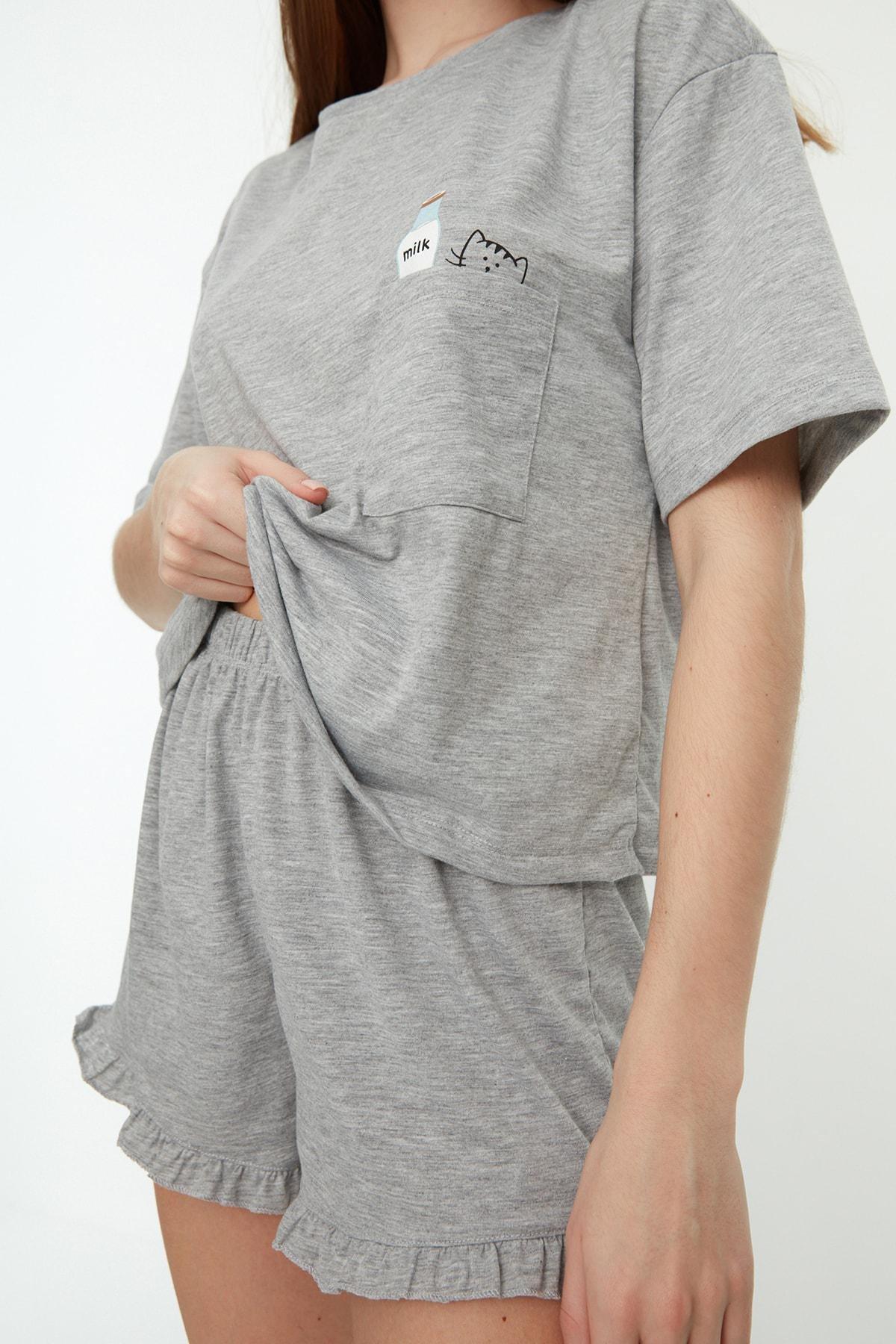 Trendyol - Gray Crew Neck Pajama Set