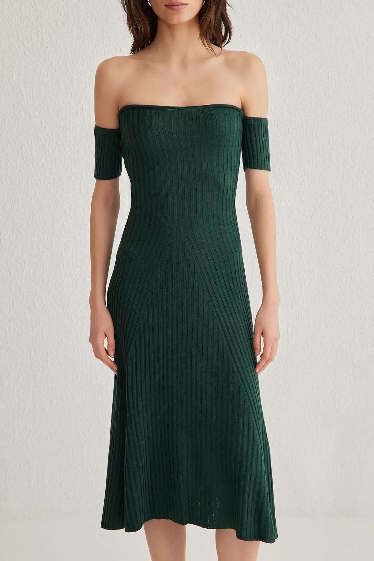 Green Plain Midi Knit Dress, , large image number 2