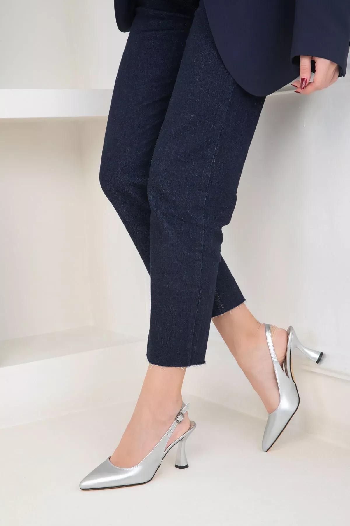 Silver Classic Heeled Shoes, , large image number 2