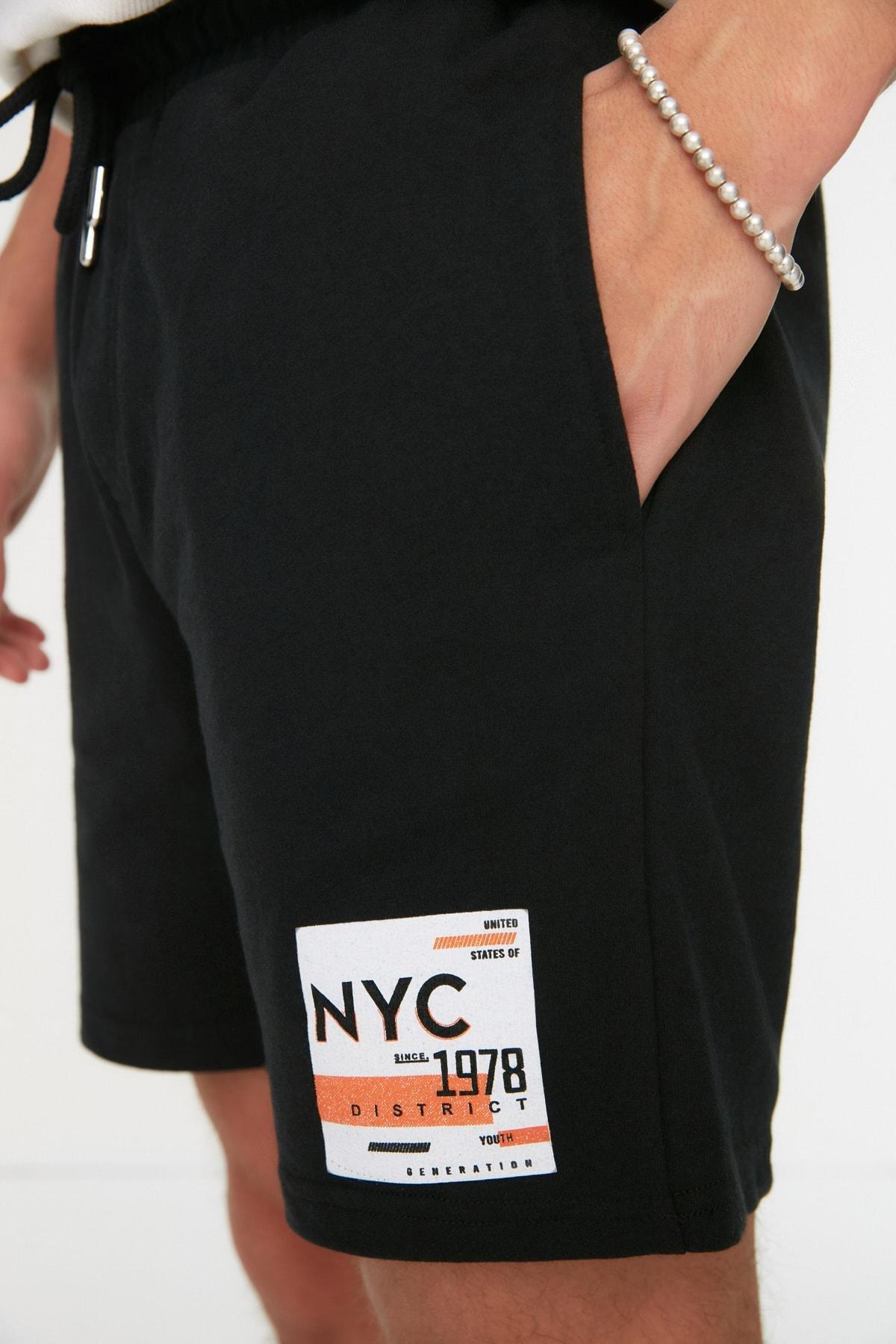 Black Normal Waist Printed Shorts, , large image number 0