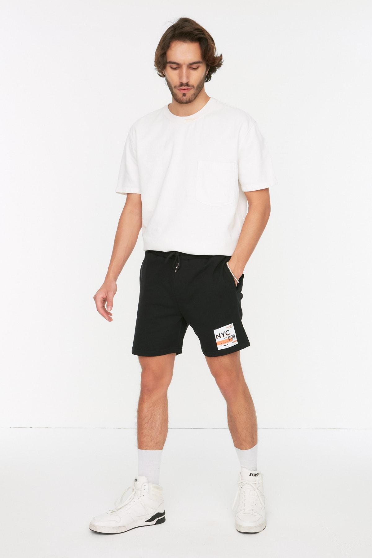 Black Normal Waist Printed Shorts, , large image number 2